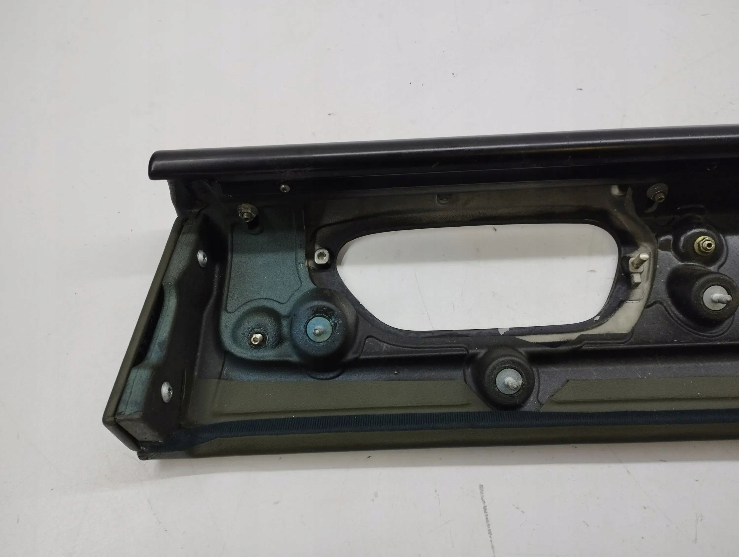 Bentley FLYING SPUR 2005 левый обшивка двери задние