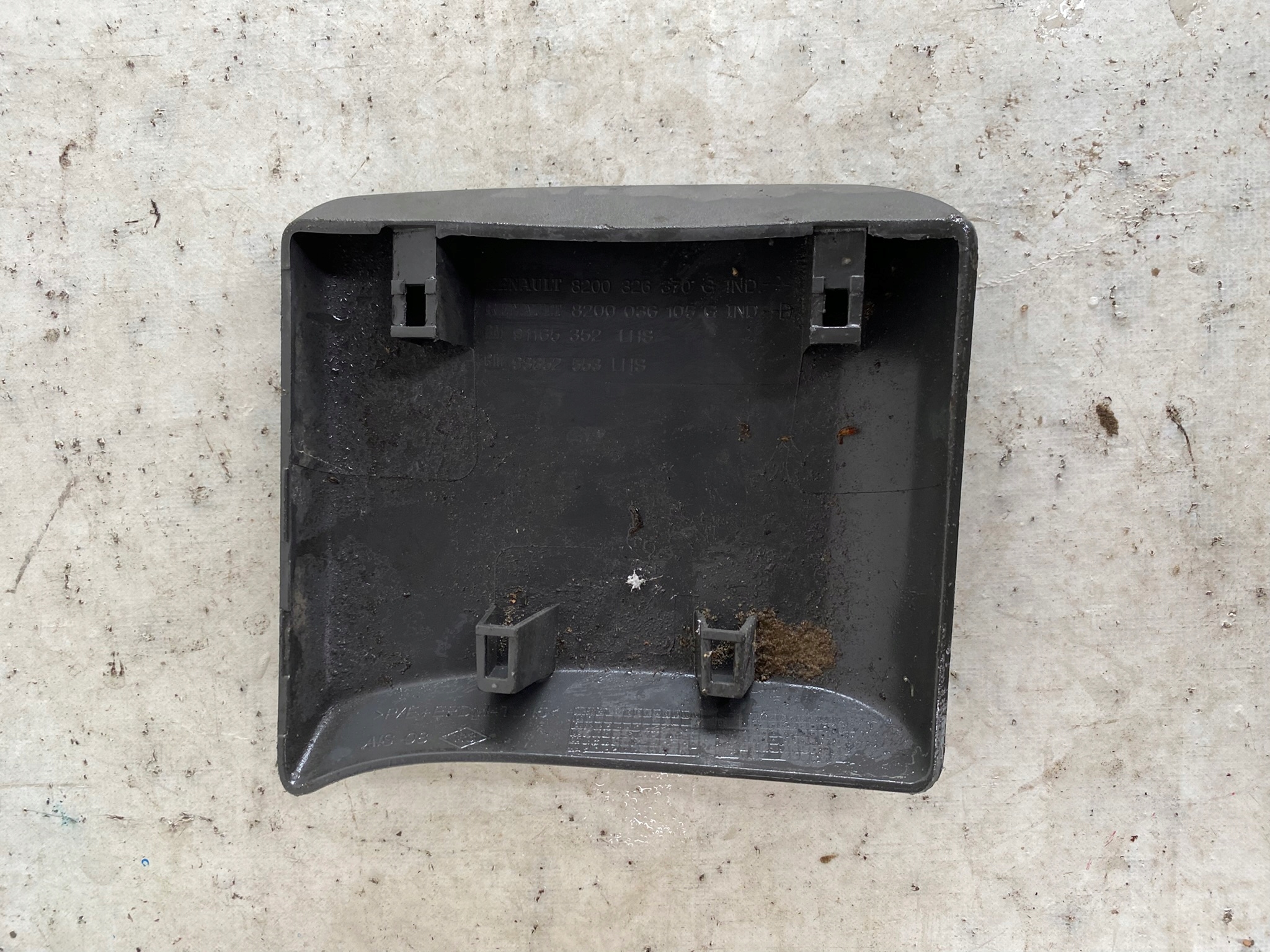 VIVARO A TRAFIC 2 II 01- moulding side SLUPKA left rear part 91165352
