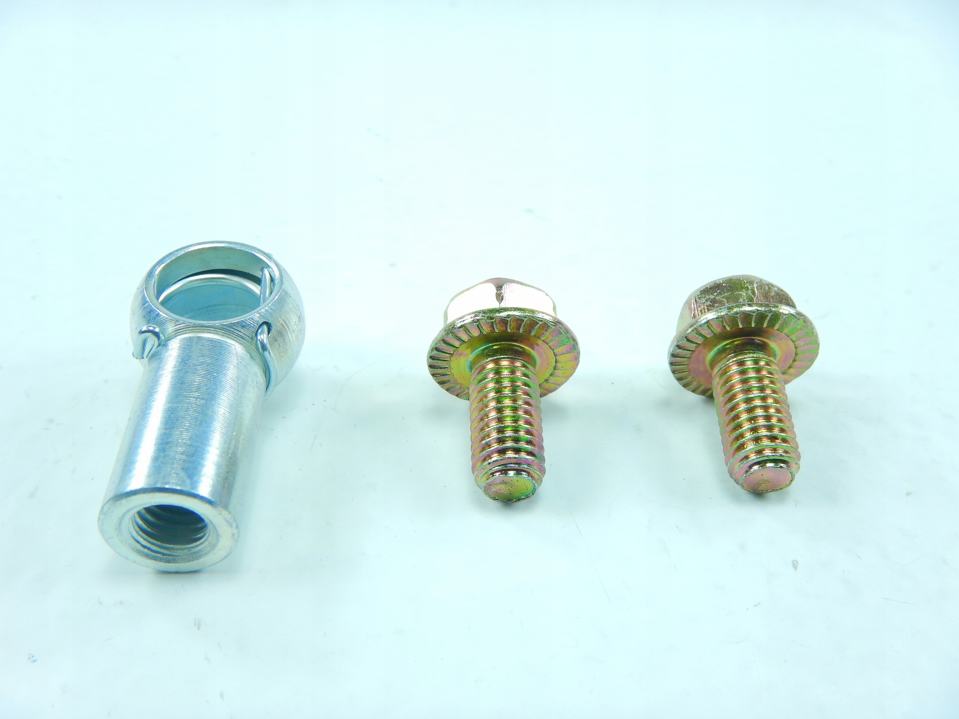Cric du capot GASZENIA IVECO EUROTECH / 8124543