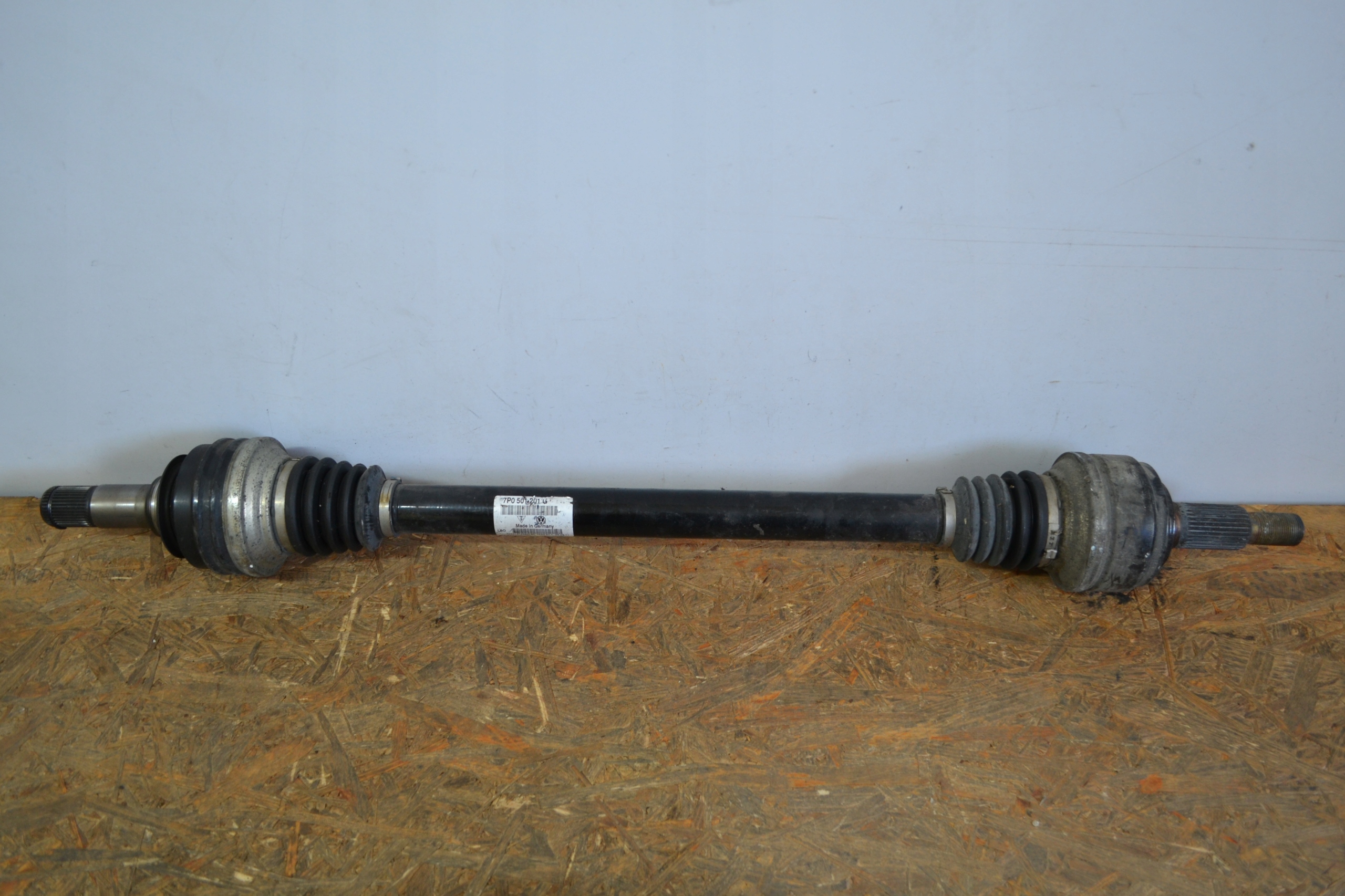 Volkswagen OE 7P0p0501201g