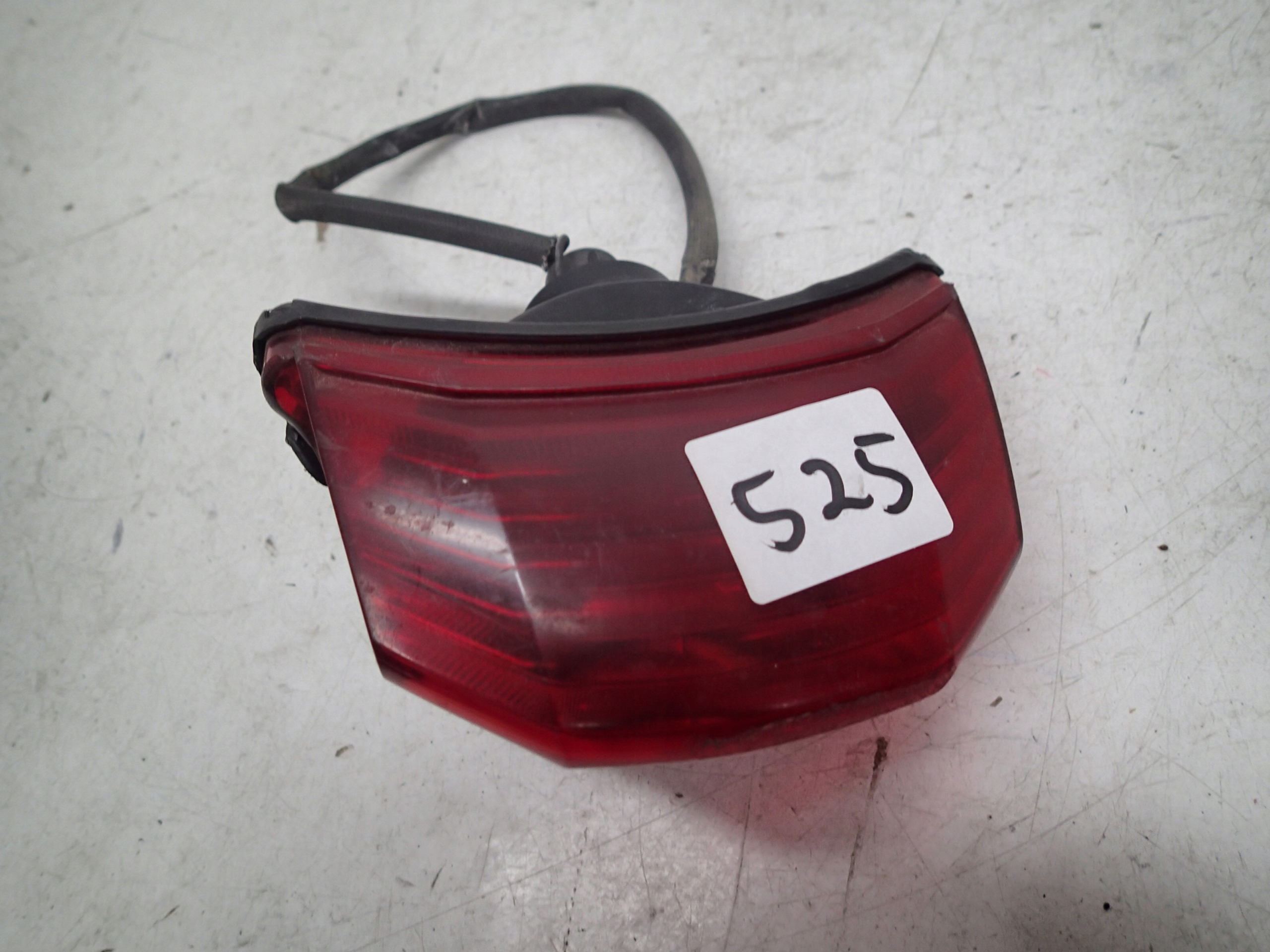 Yamaha FZ6 lampa tył