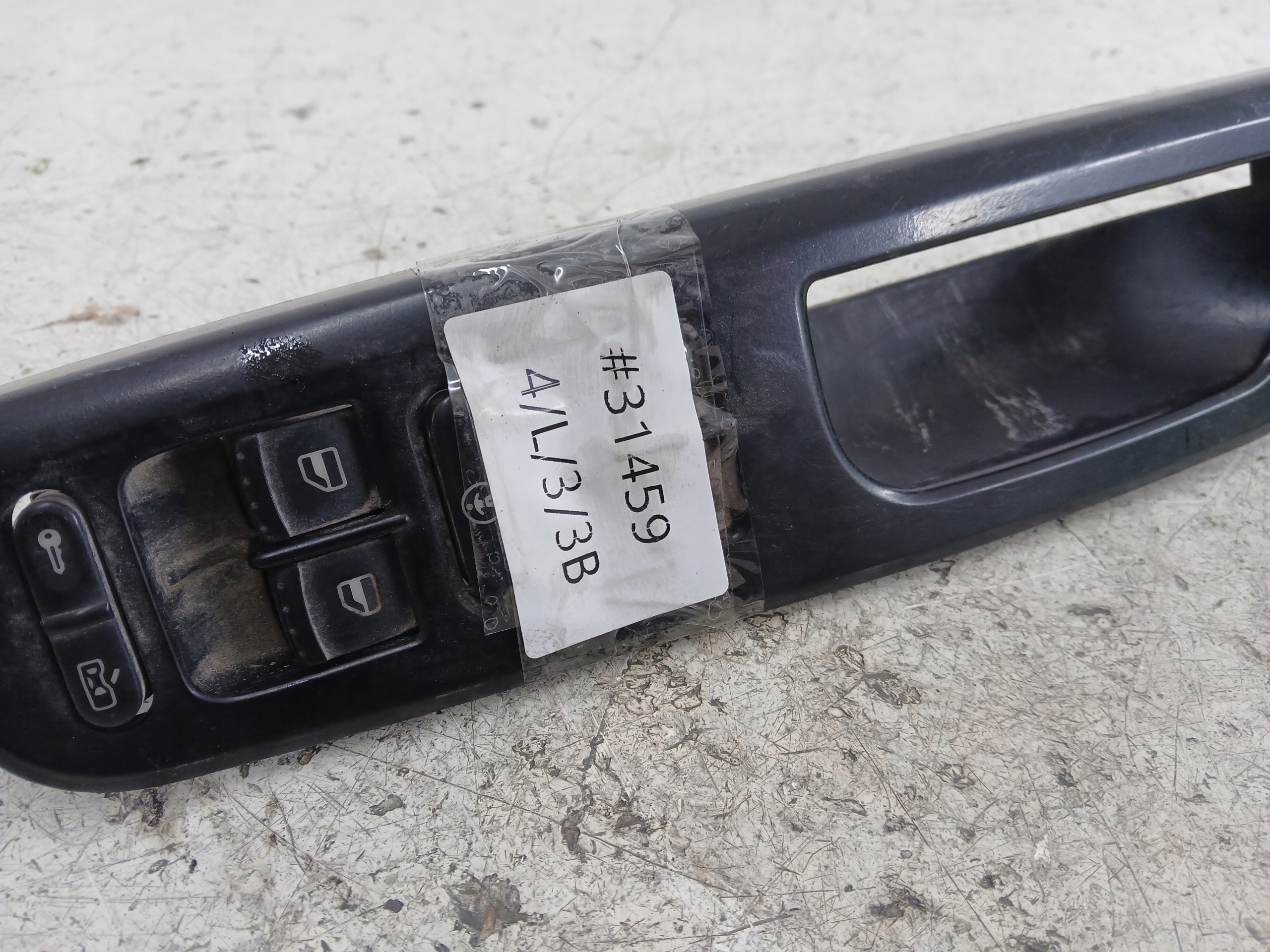 VW GOLF IV PASSAT B5 PANEL of the window left front 1J4959857