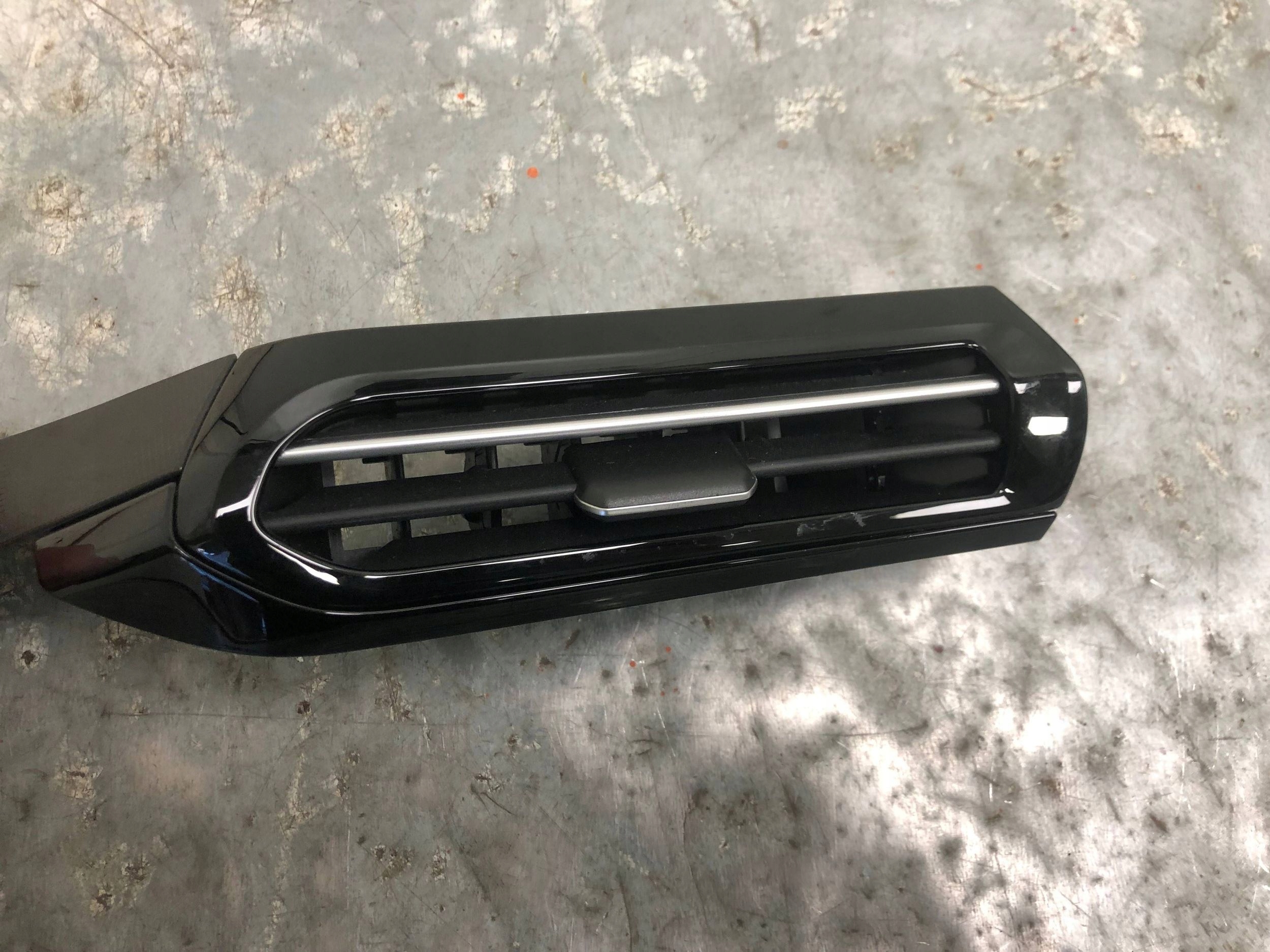 grid air conditioning devices consoles VW ID4 ID.4 11B947095C 11B858415E