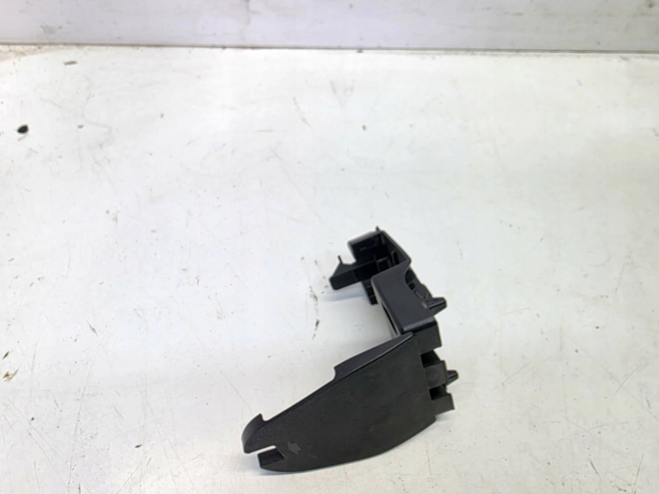 bracket TROJKATA AUDI A4 B8 A5 8T 8T0860285 original