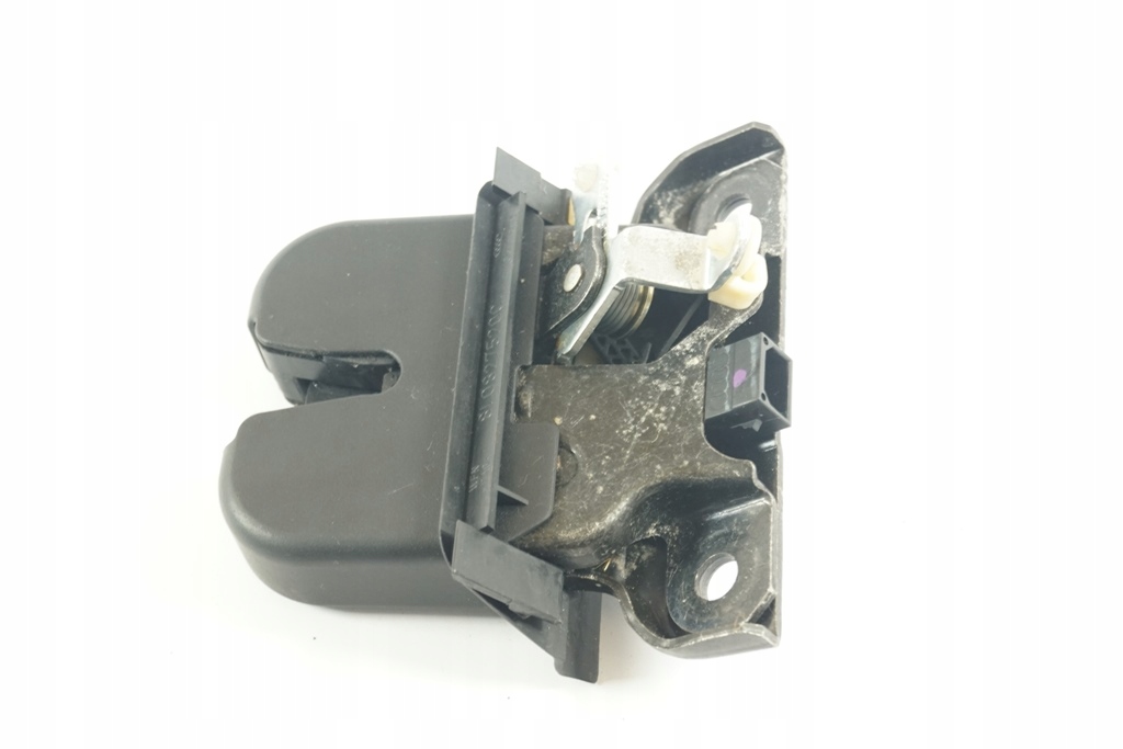 8D9827505E, 8L0827505G - Замок задніх дверей Audi A3 8L lift 8D9827505E