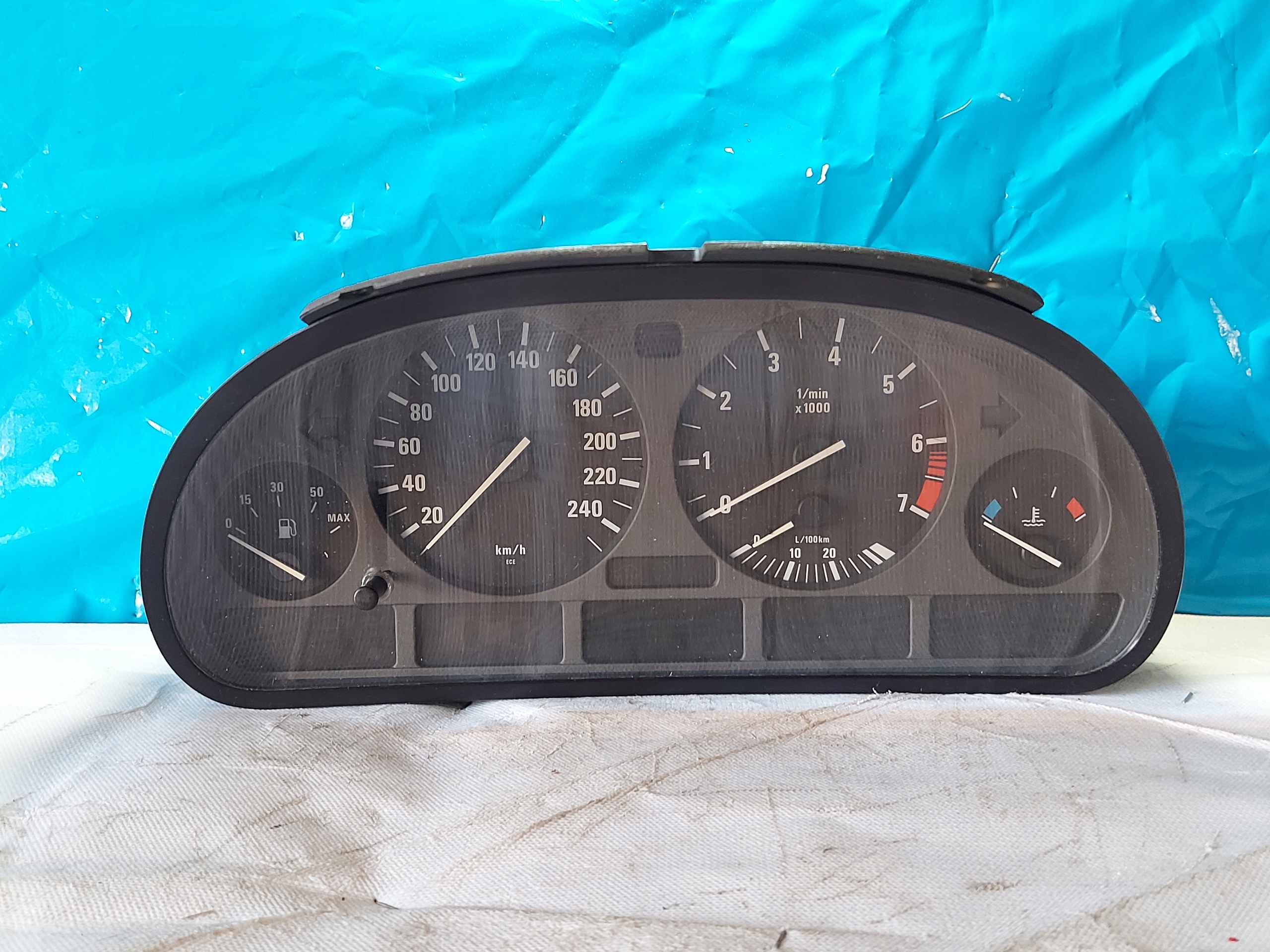 dials clock BMW 520 E39 62118379669