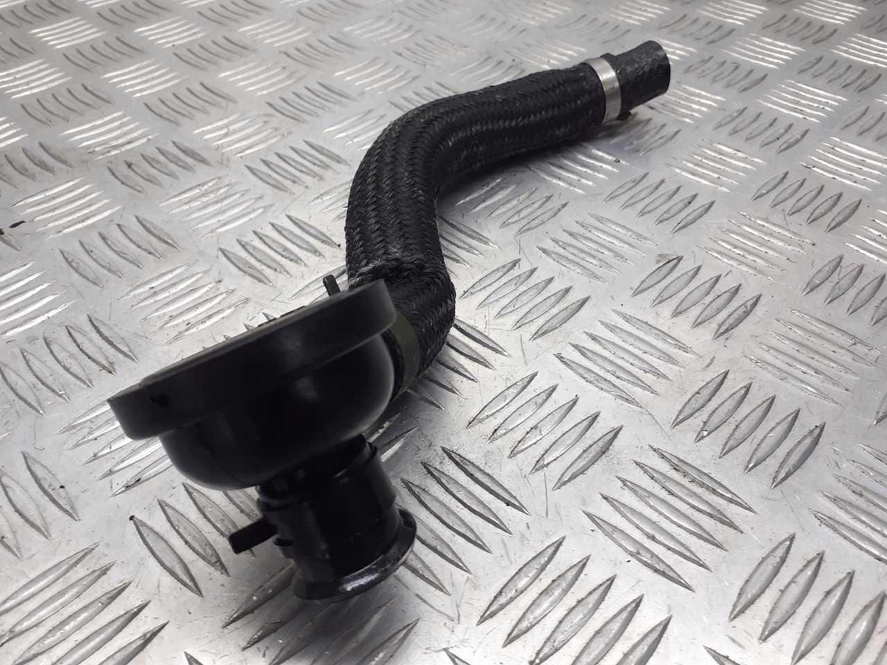 СЕПАРАТОР KIA SPORTAGE II 2.0 CRDI