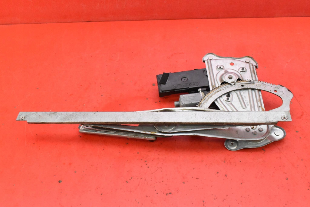 window regulator left front EU 807216718R RENAULT MEGANE 3 III KOMBI 08-14
