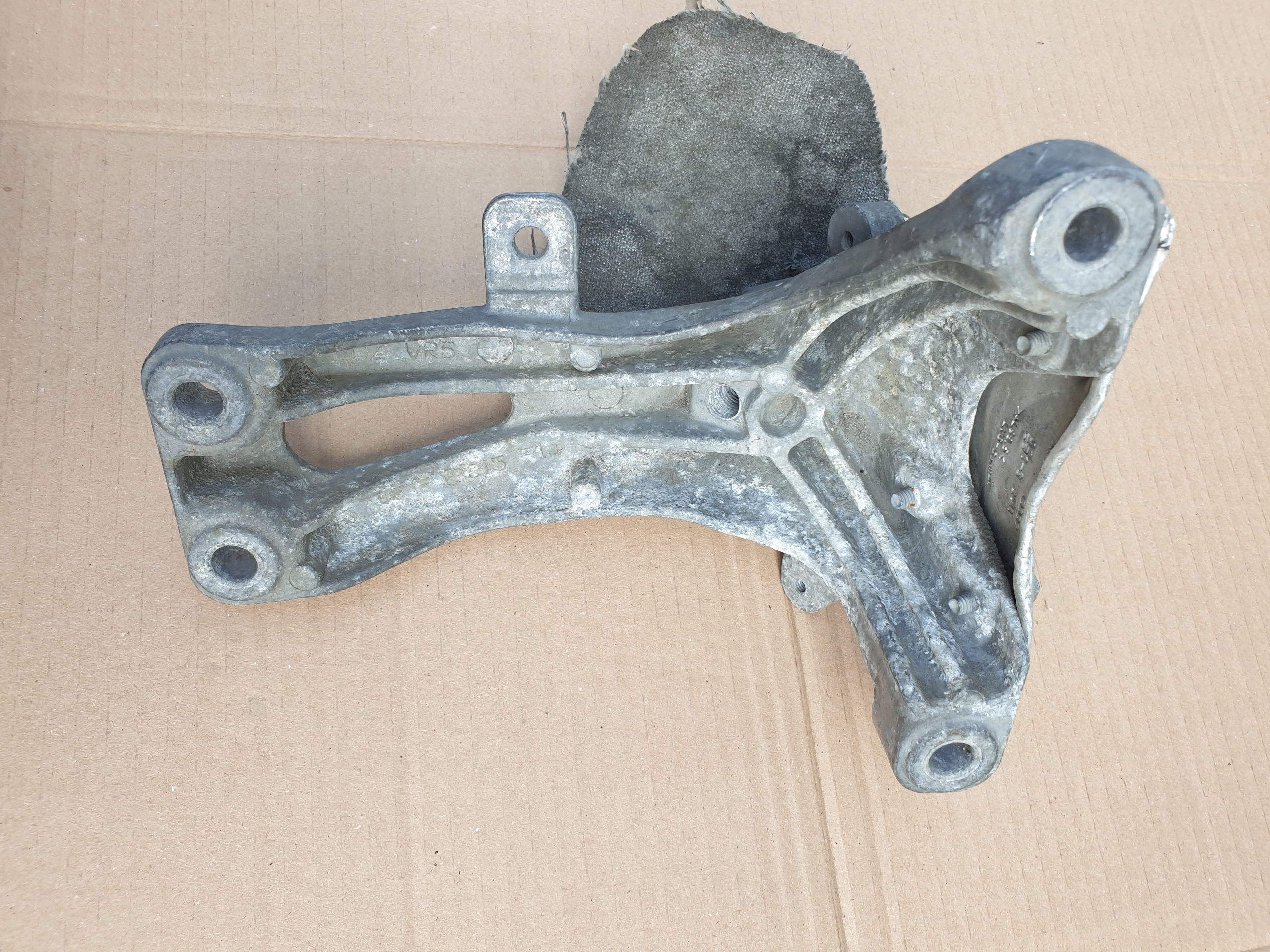 holder right engine mount AUDI A4 B8 8K A5 8T OE