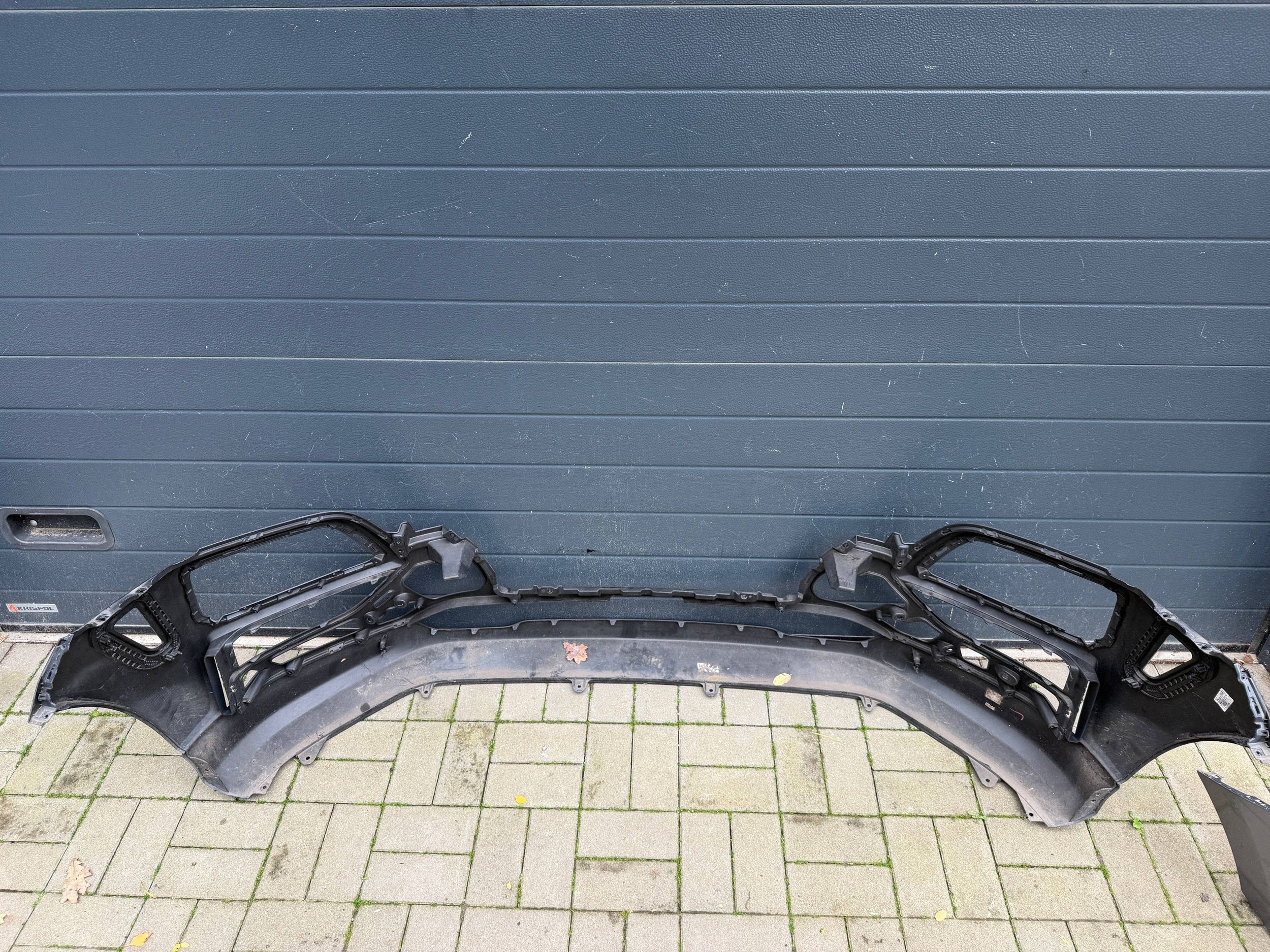 Hyundai Kona 1 and 17- bumper front front