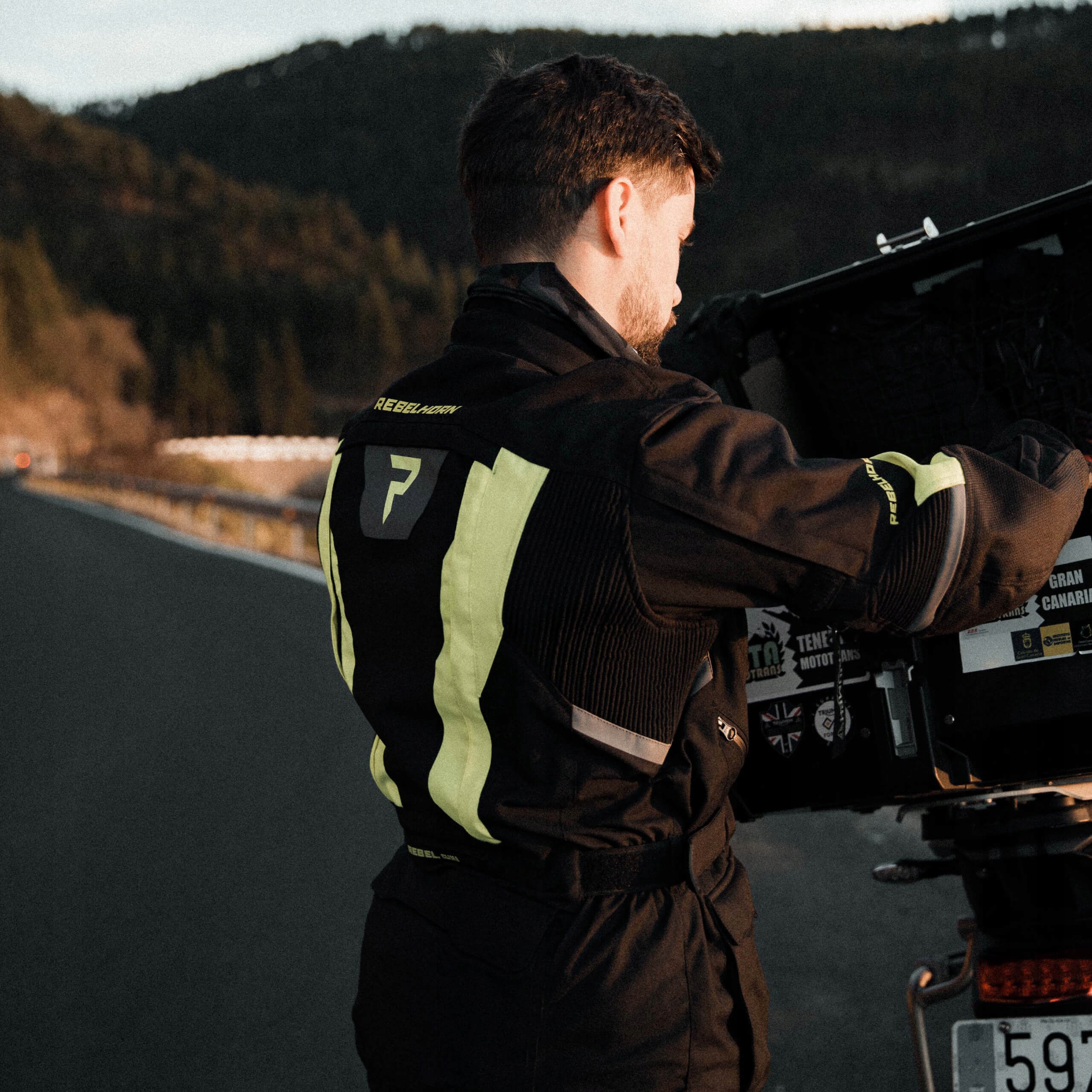 KURTKA MOTOCYKLOWA MĘSKA PRZECIWDESZCZOWA REBEL Model HARDY-II-TJ