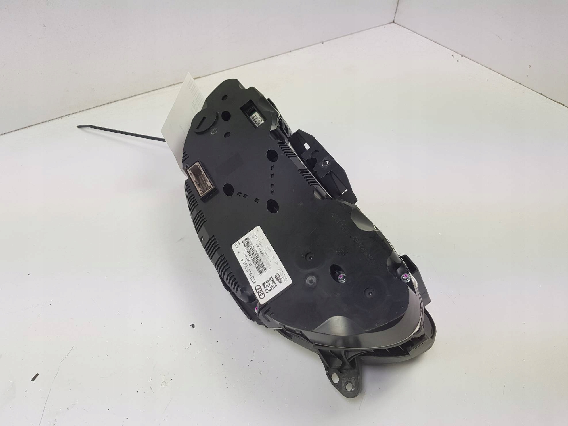 dials clock 8T0920931F AUDI A5 8TA