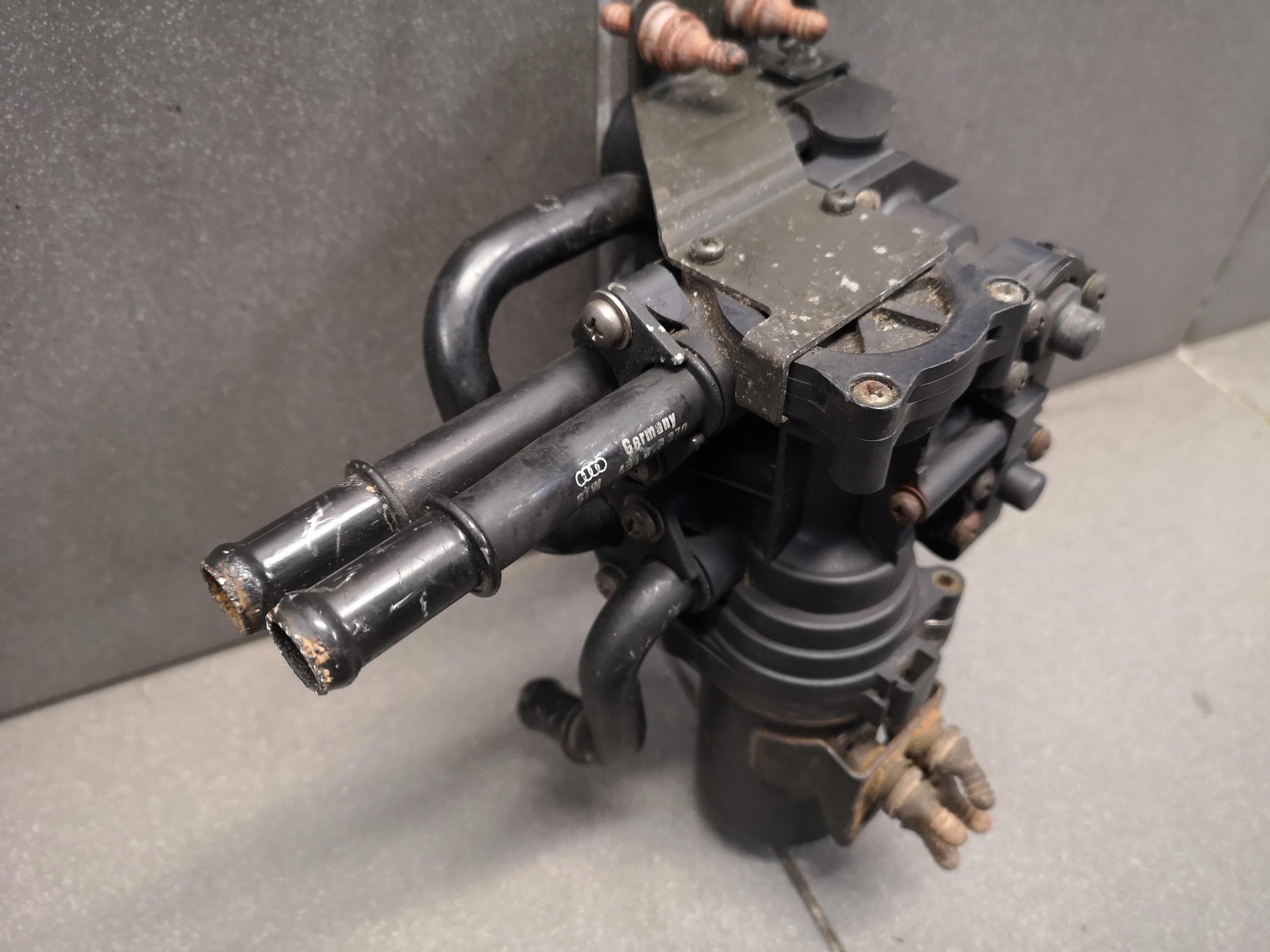 воды 4D0959617A, 1136008850