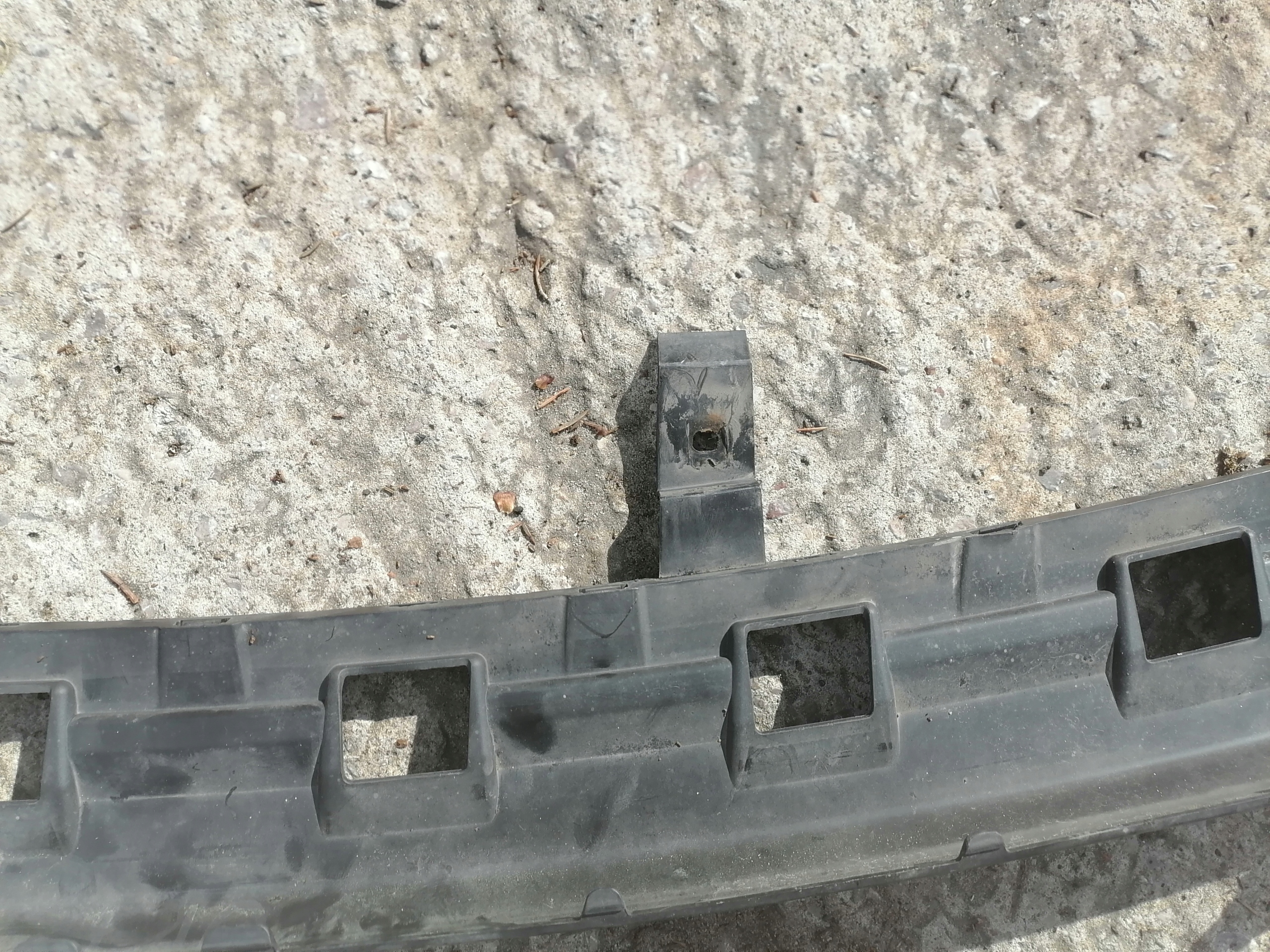 HYUNDAI TUCSON bumper front lower 86512-D7100