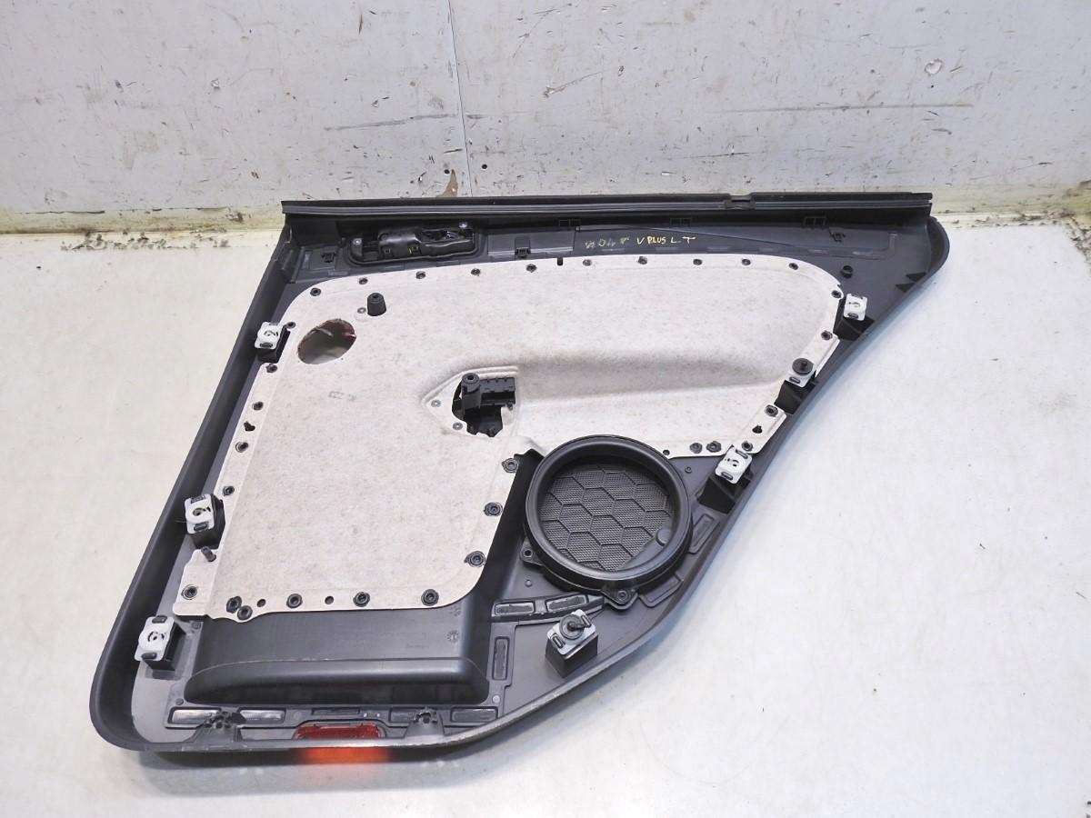 дверные карты левый зад vw Golf V PLUS 5M0868073