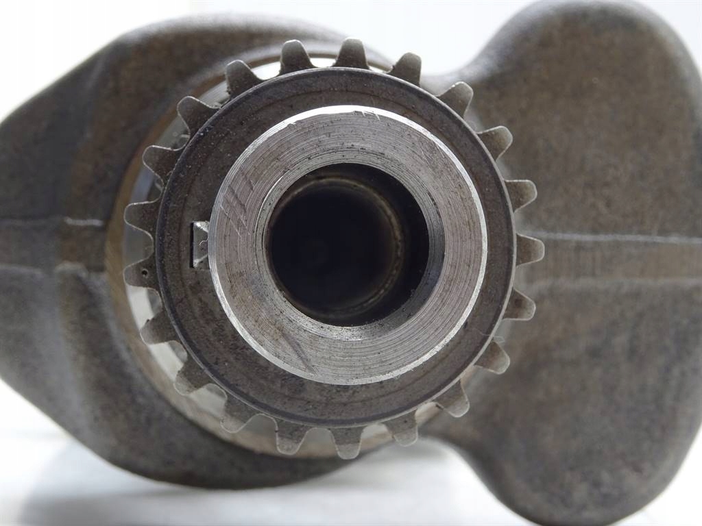 WAŁ KORBOWY Mercedes-Benz A W176 1.6B 102KM 270910 Typ silnika Benzyna