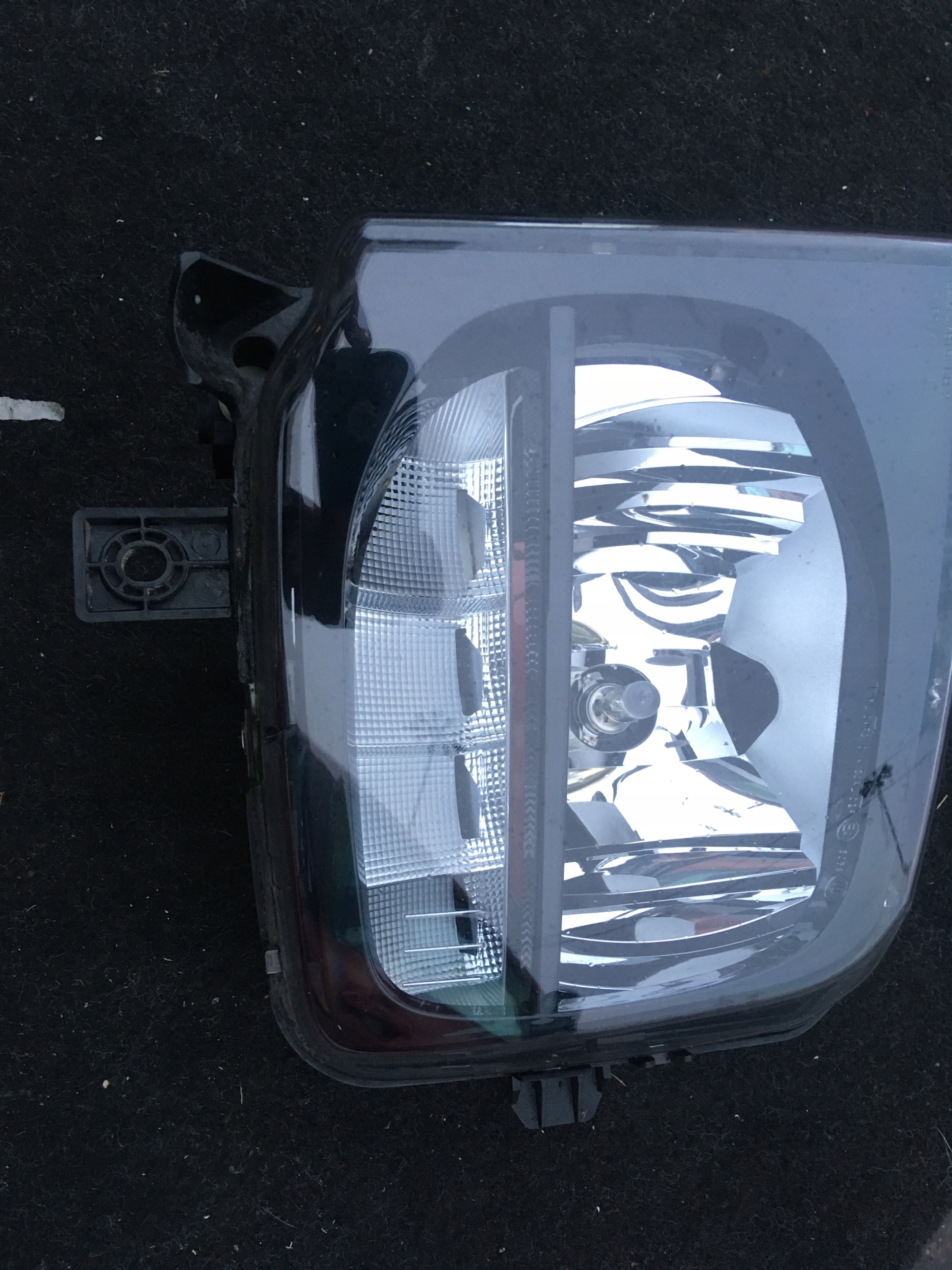 ГАЛОГЕН led левый vw 2GM941661 09S