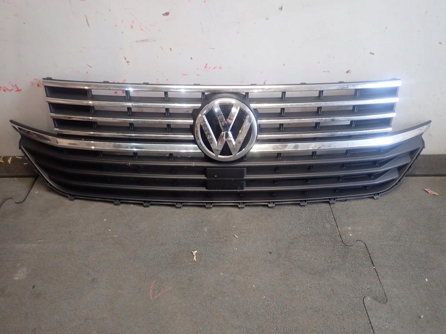 GRILL VW T6 LIFT 2019- 7LA853651B