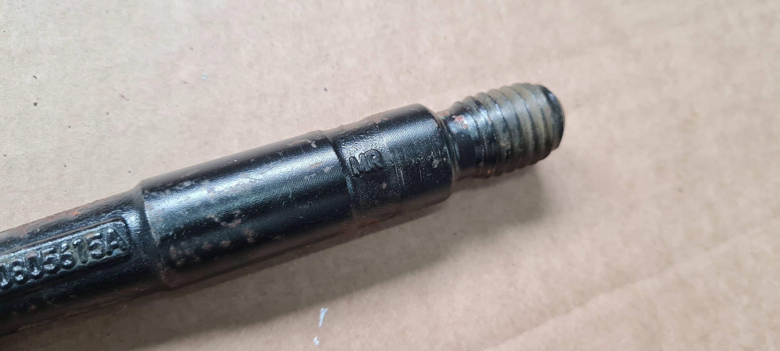 Q3 83A UCHO HOLOWNICZE hook 8K0805615A Q5 80A VW AUDI