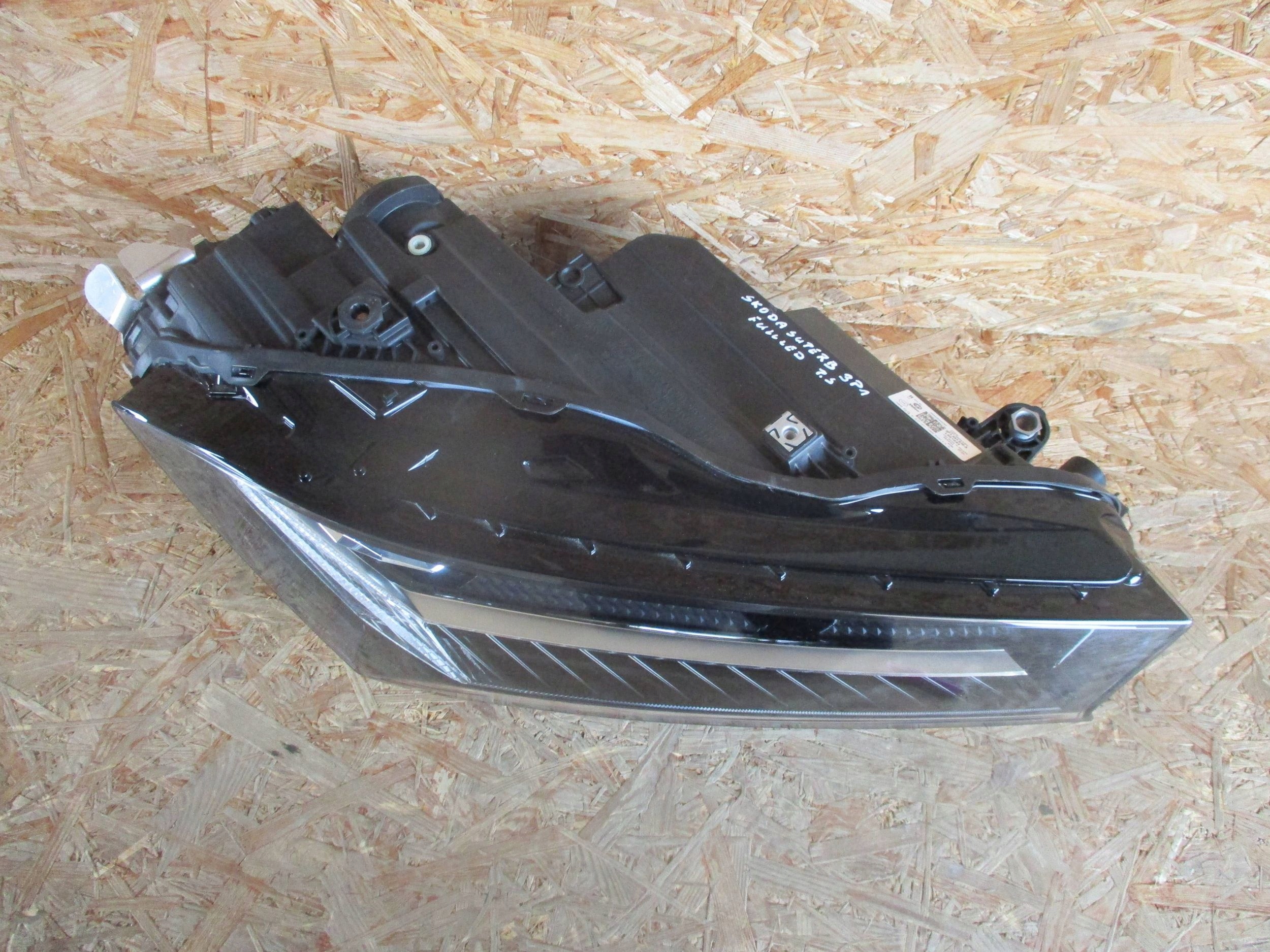 light front front right SKODA SUPERB B9 IV 3P1 FULL LED