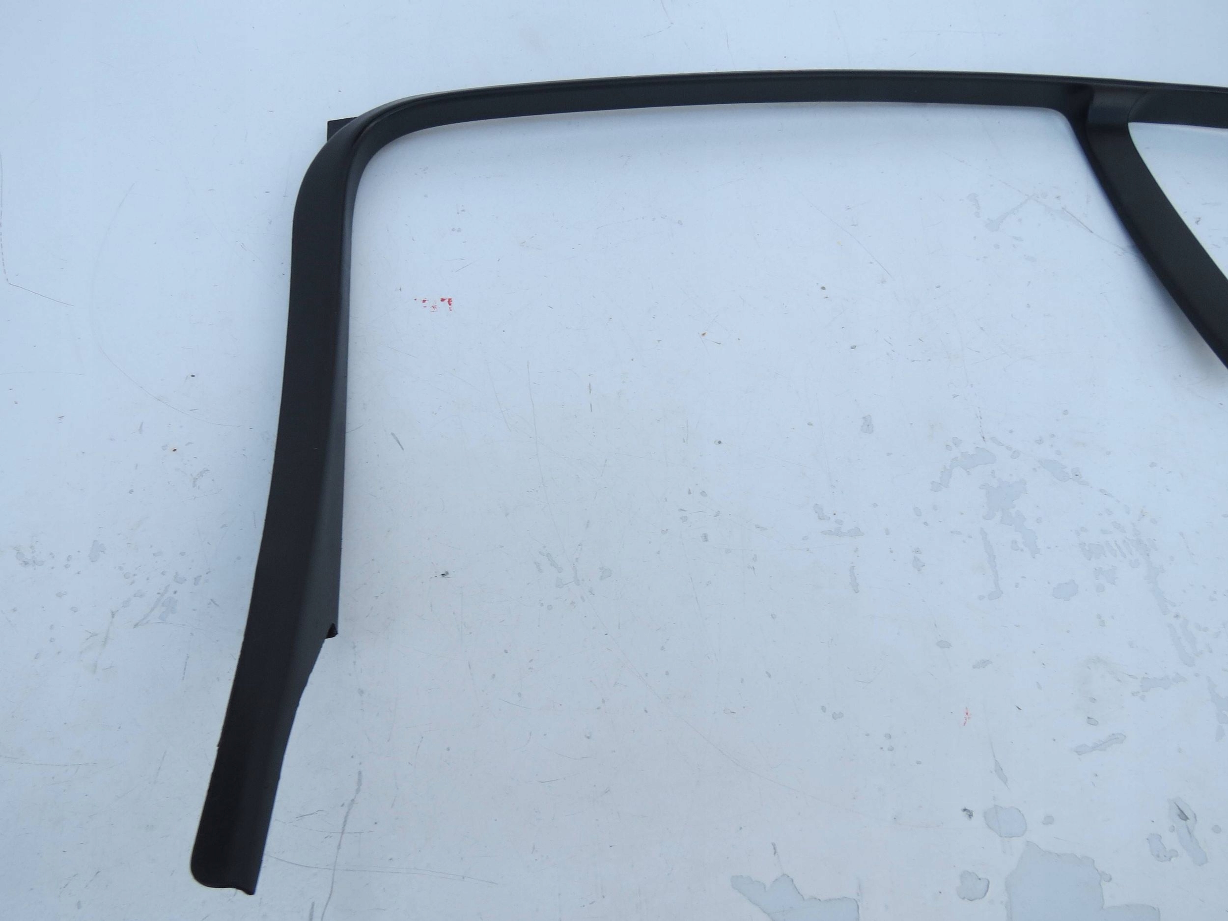 frame door windows right front VOLVO S60 II V60 and 2.0 163KM 1302142