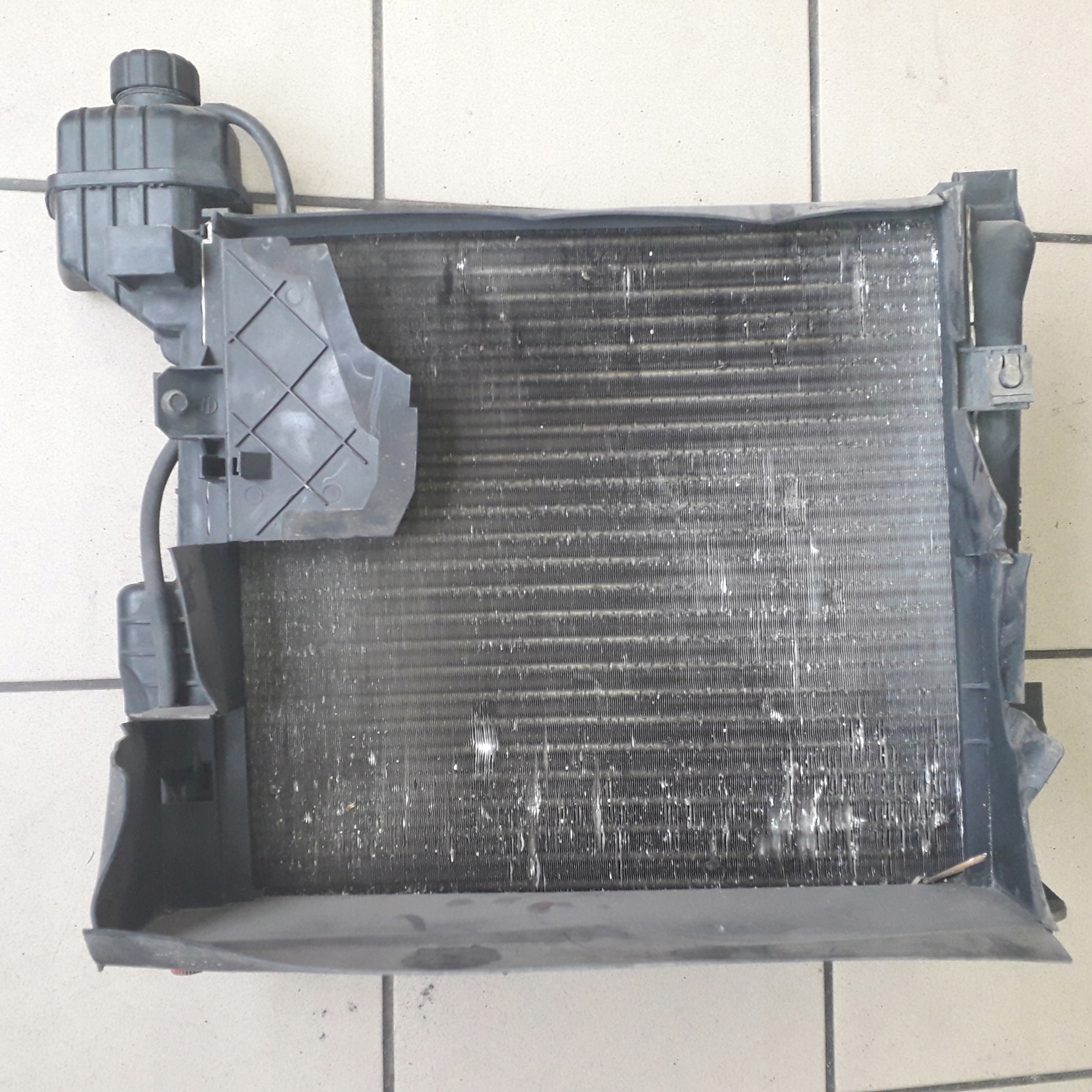 MERCEDES A W168 1.4 1.6 CHŁODNICA WODY WENTYLATOR