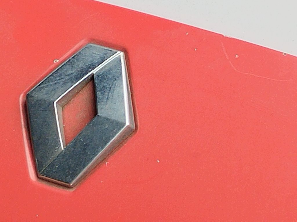 Renault Clio II 2 cofano OV727