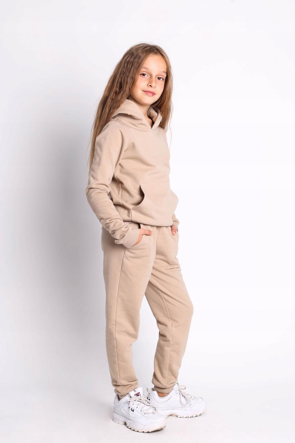 DZ01 BEŻ CIEPŁY DRES Z MESZKIEM KOMPLET 158 Rodzaj kaptur