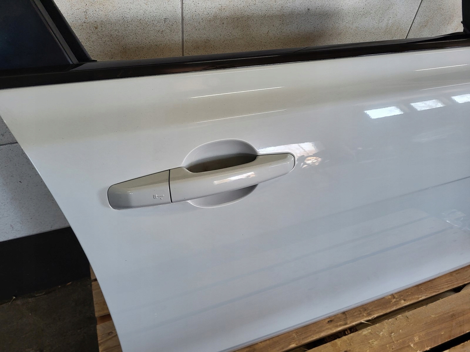 door right front right front LRC JAGUAR XF II X260