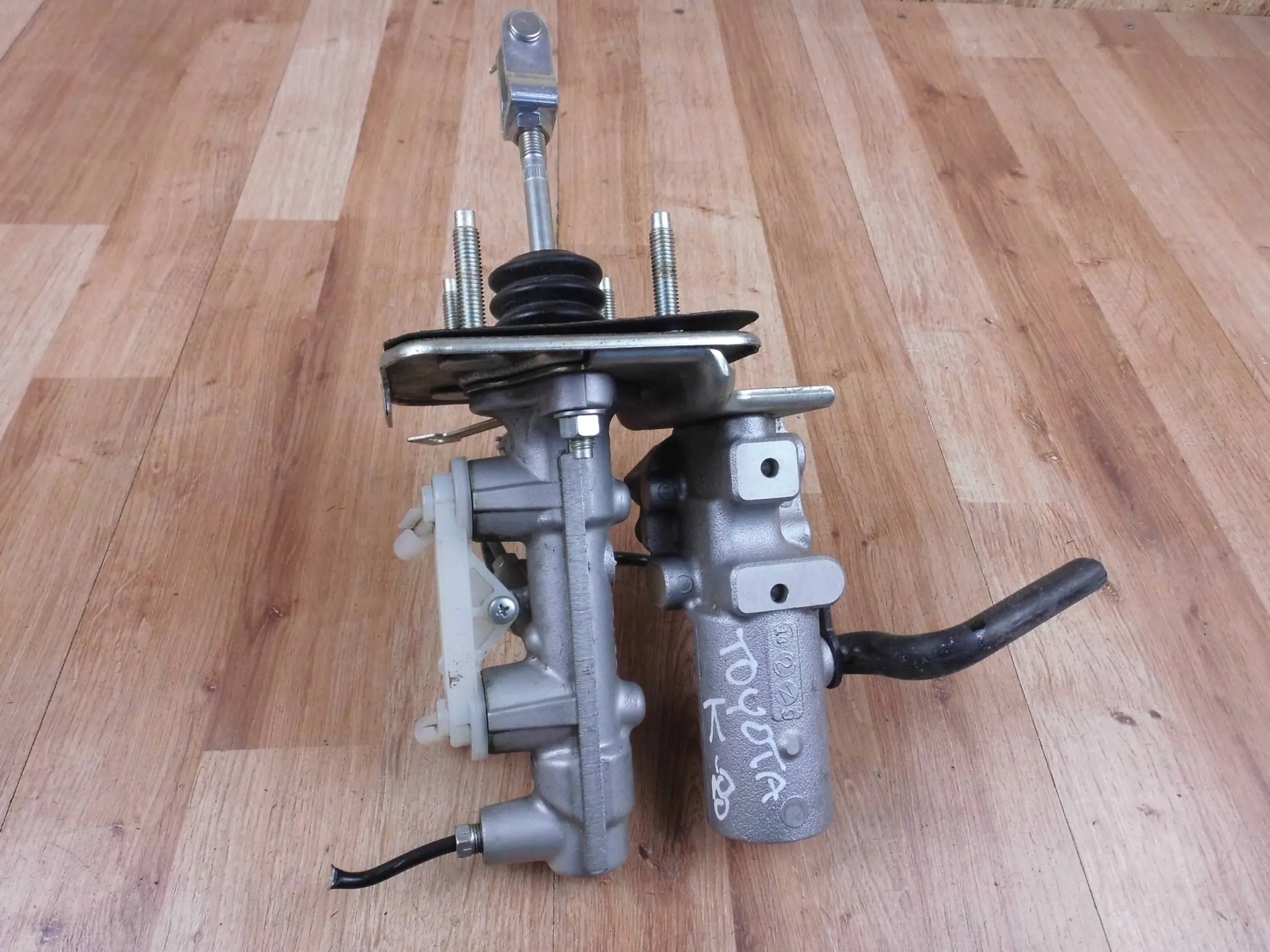 Lexus RX450H III Servofreno 138110-10510