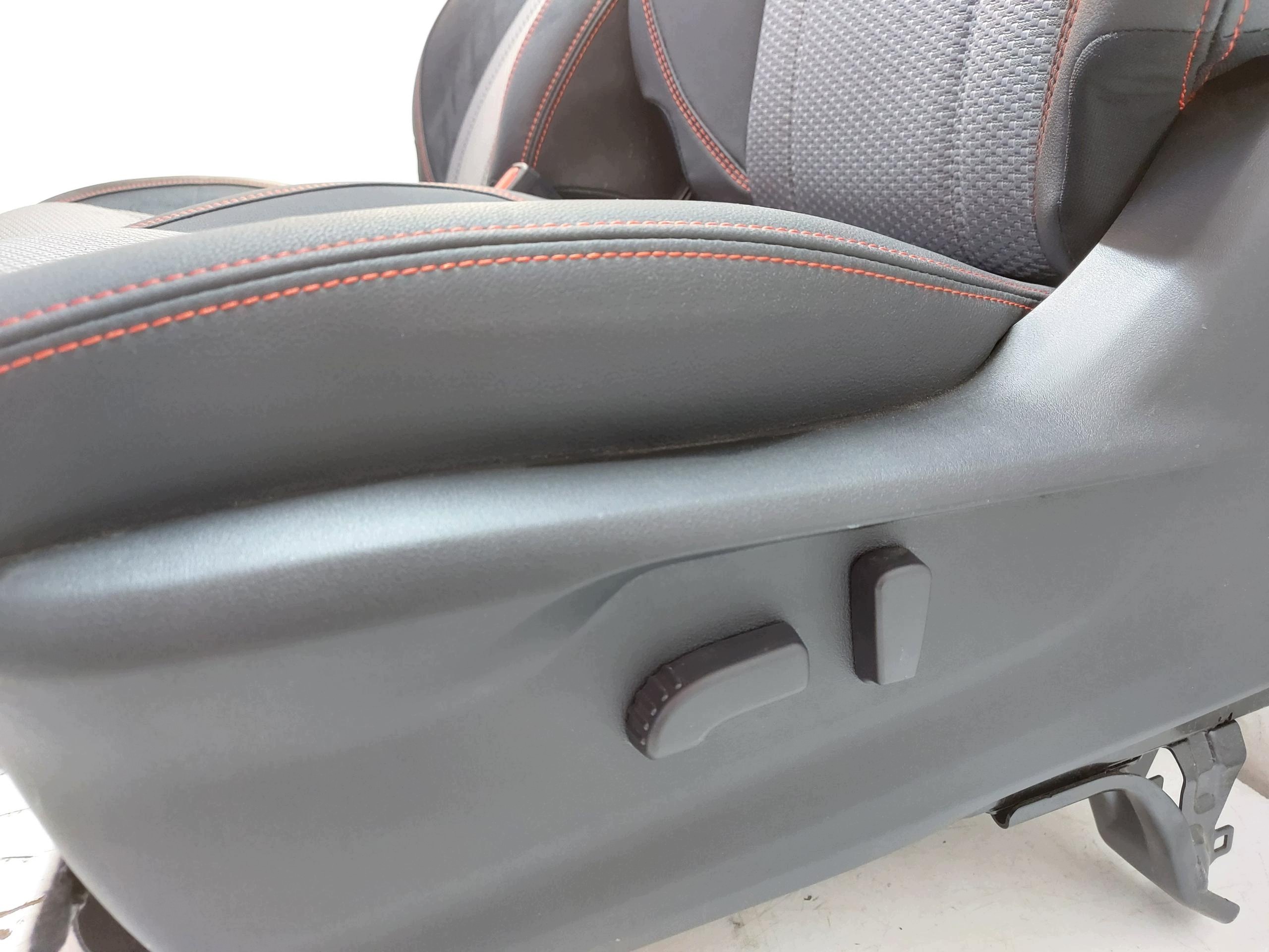 SUBARU Forester V SK LIFT Siège komplet