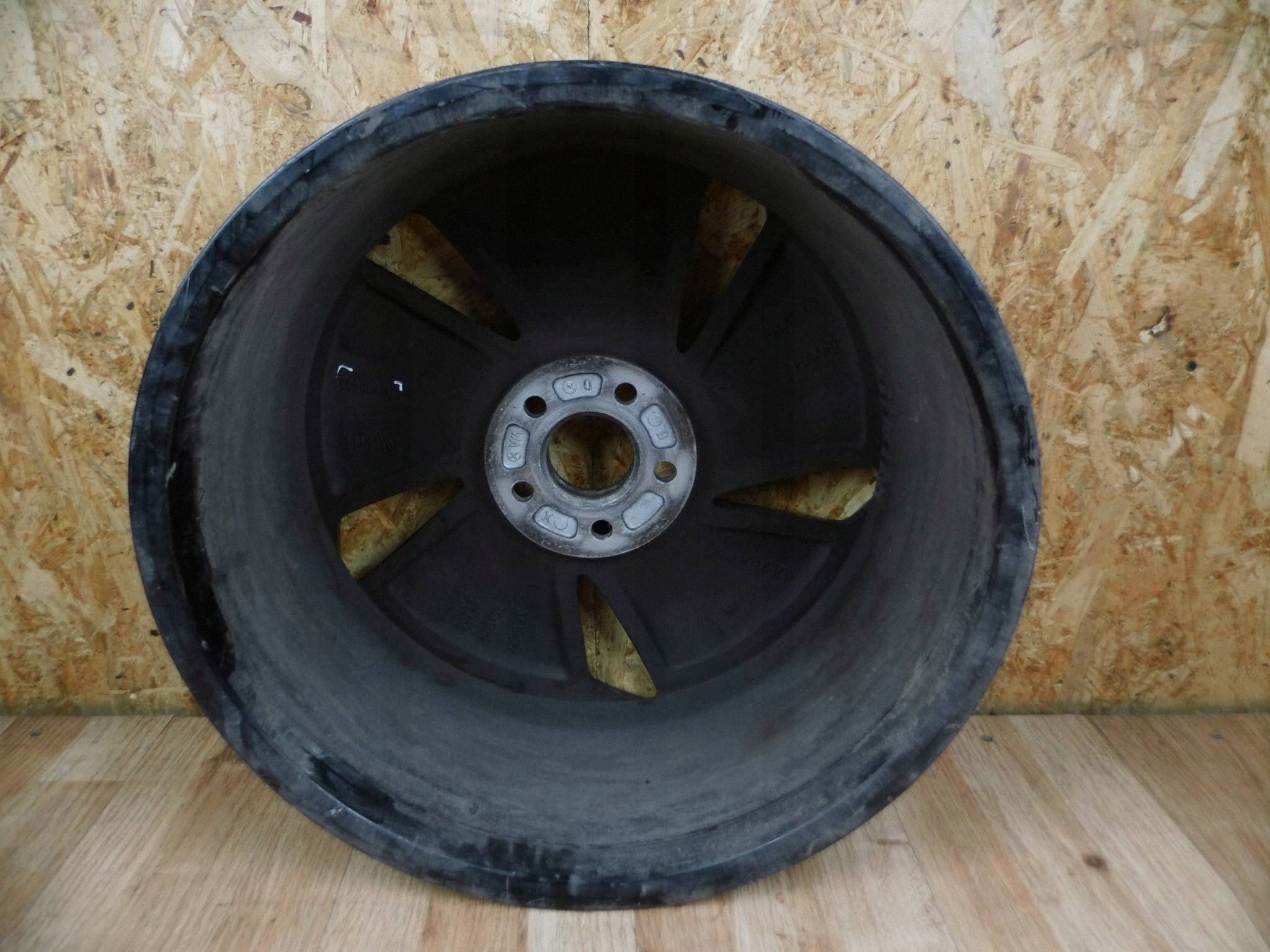 Volvo XC40 disk hliníkový 18 31680403 32410344
