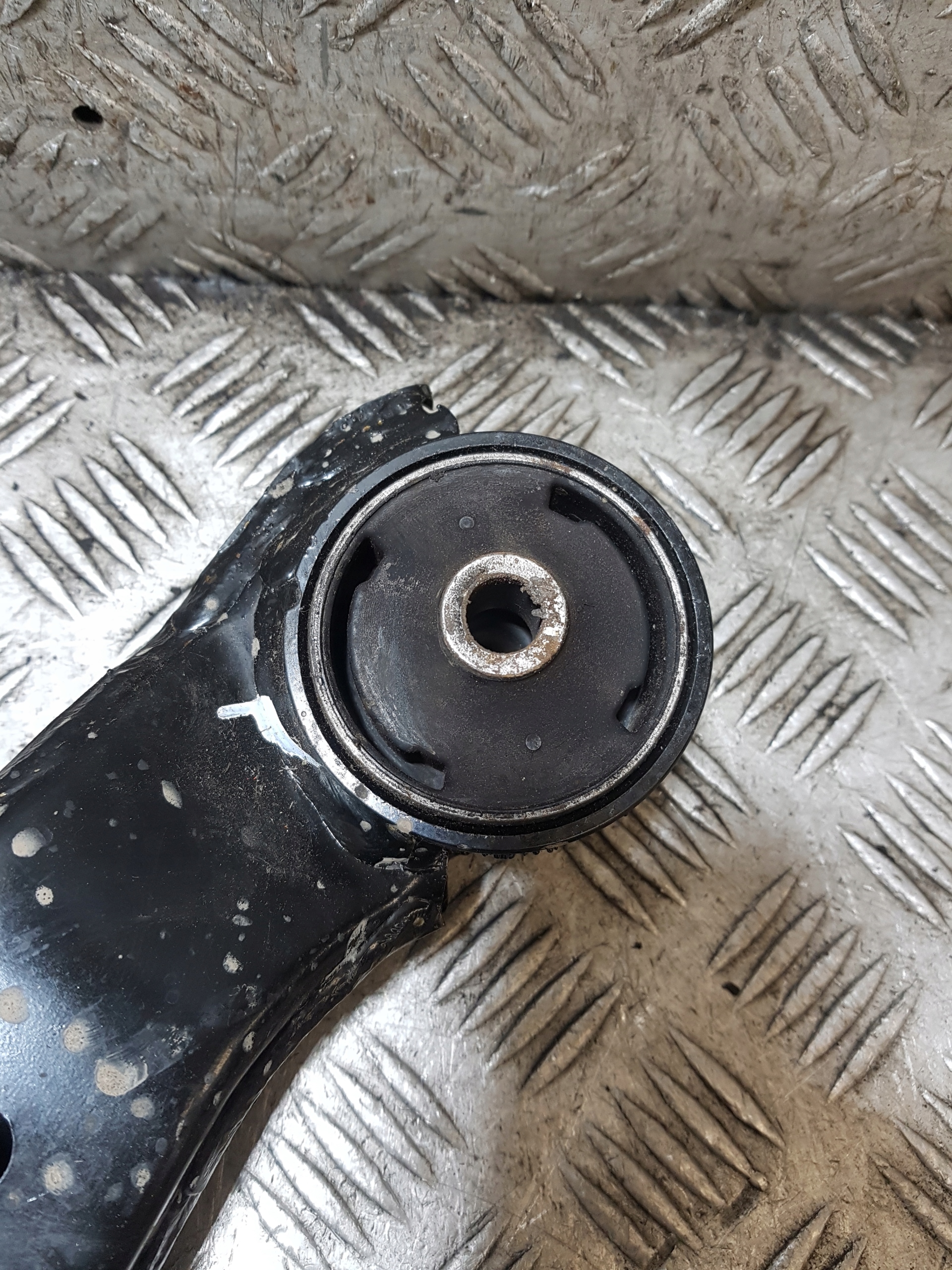 arm left front HYUNDAI SANTA FE and 2.0 CRDI G26028