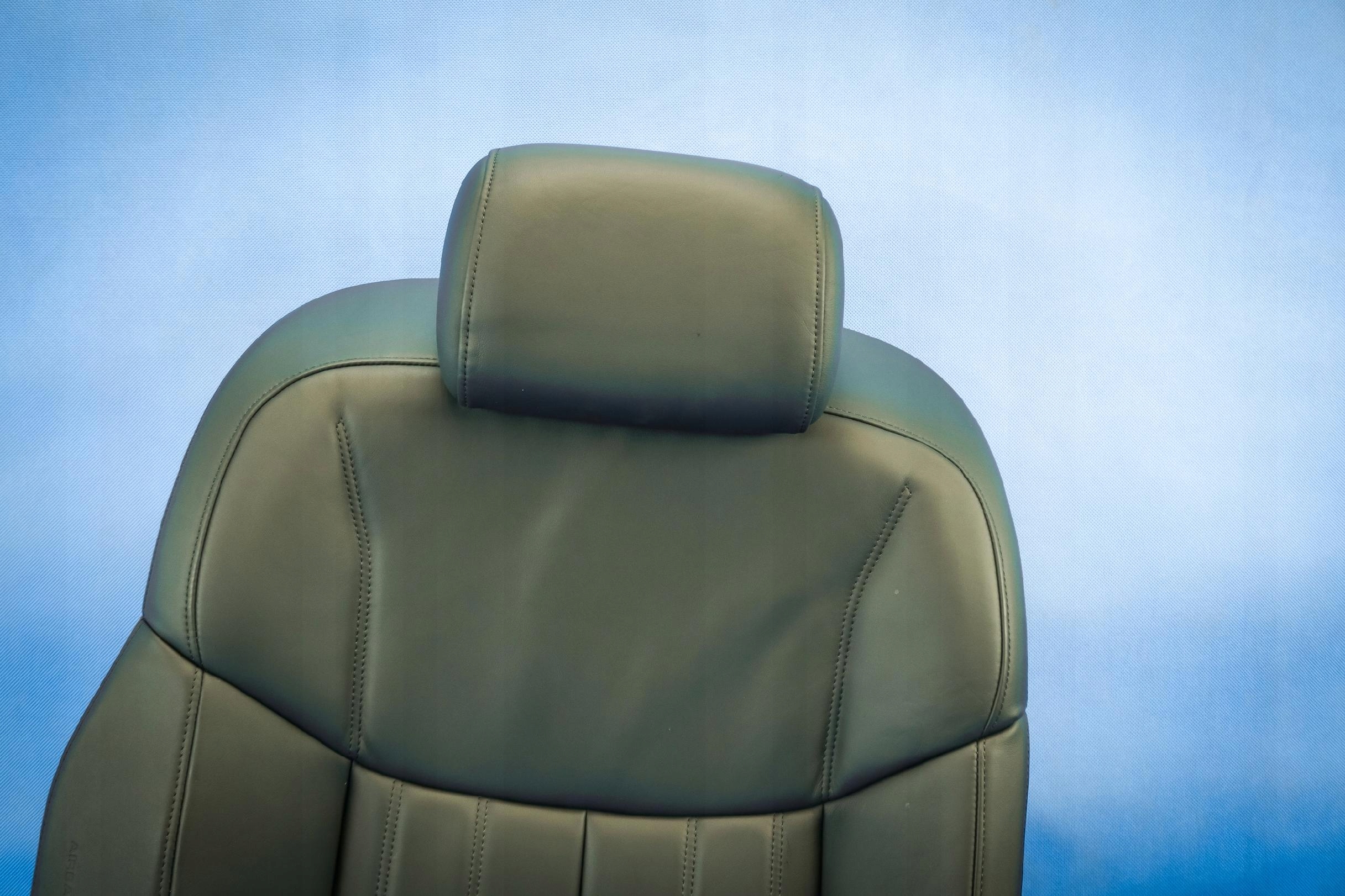 Oparcie hinten SITZ rechts Audi A8 4N D5