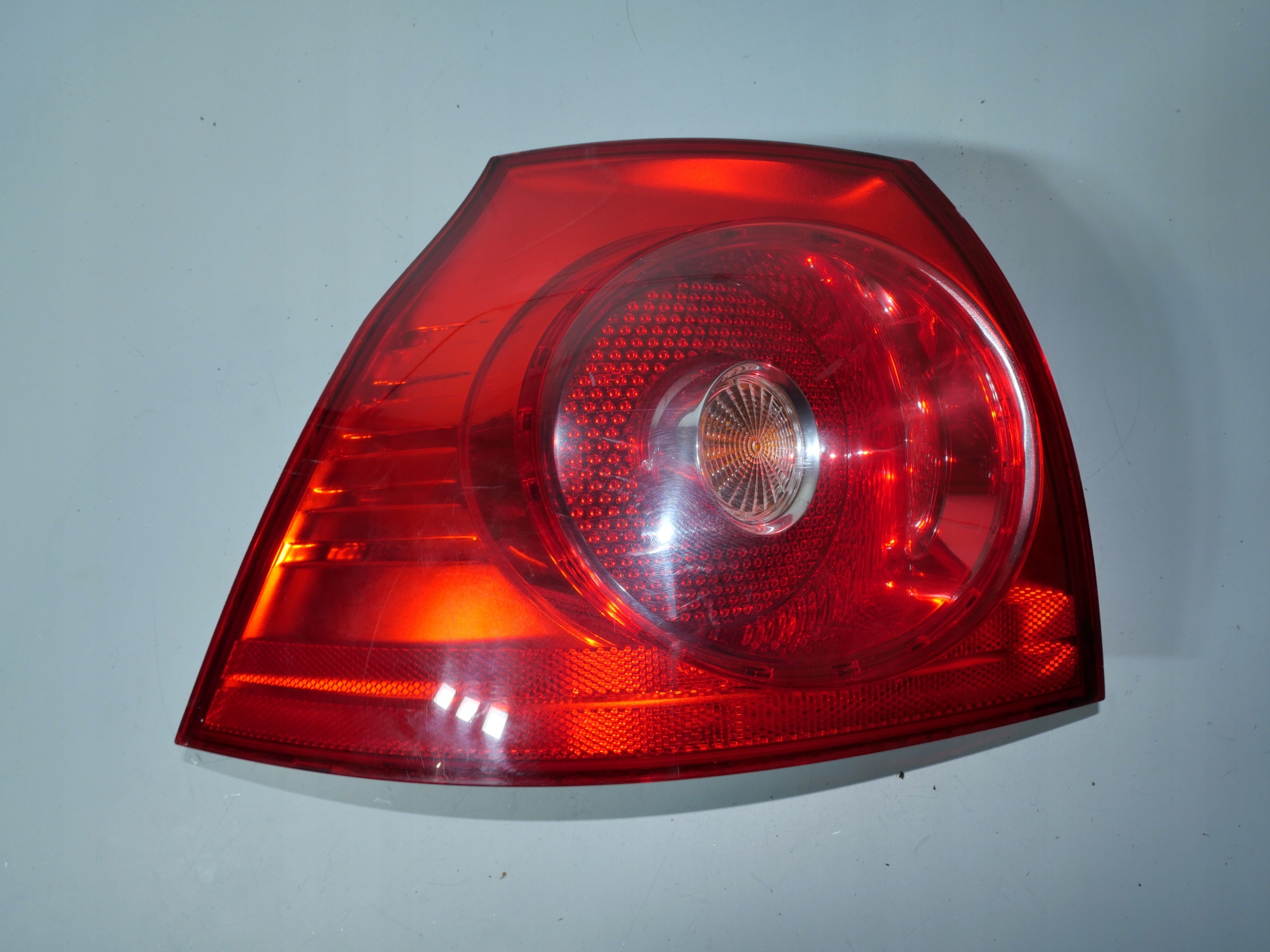 light rear left VW GOLF V H/B 1K6945095AC