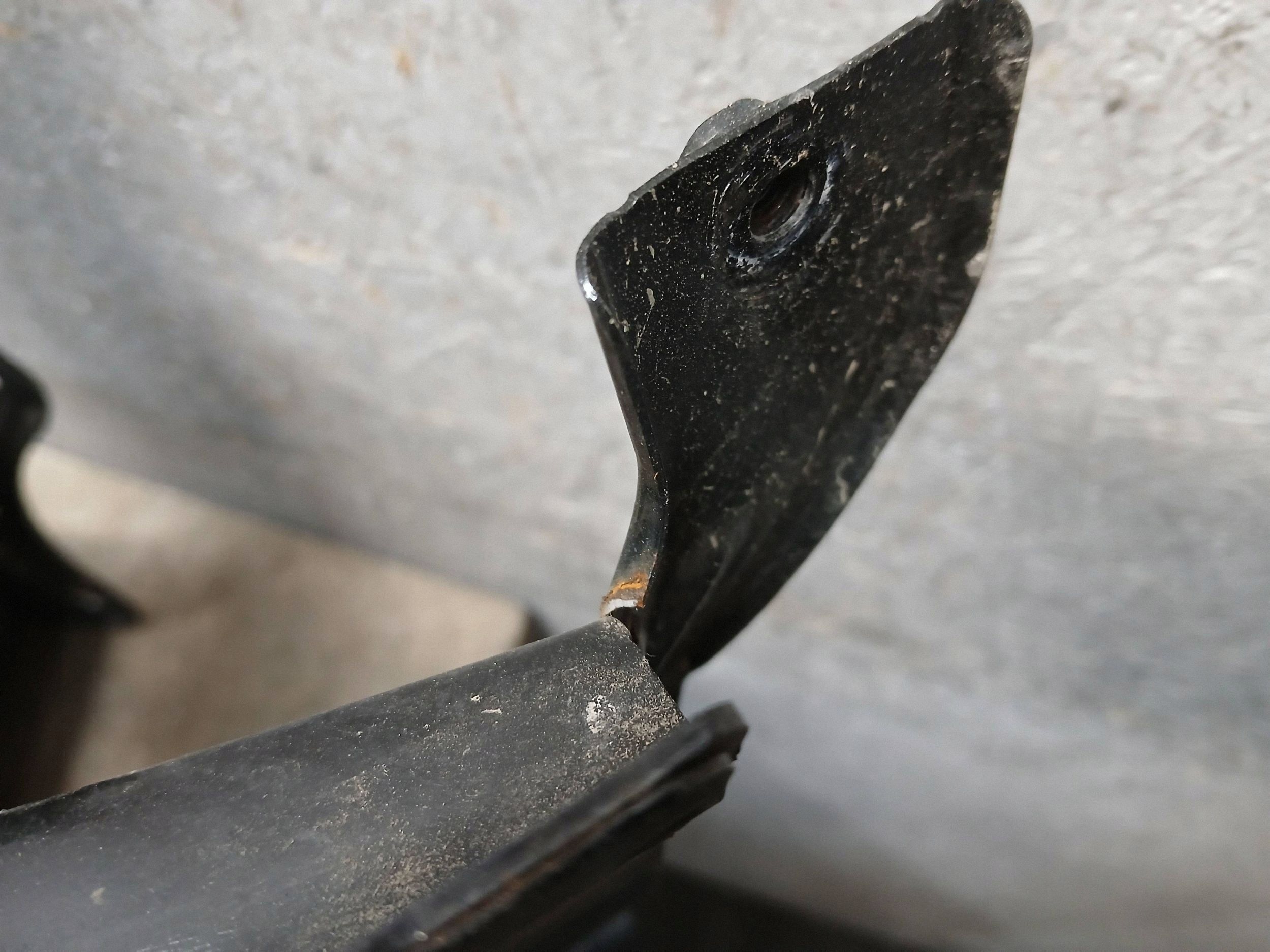 bumper support front MG-4 MG 4 MG 4 10902635