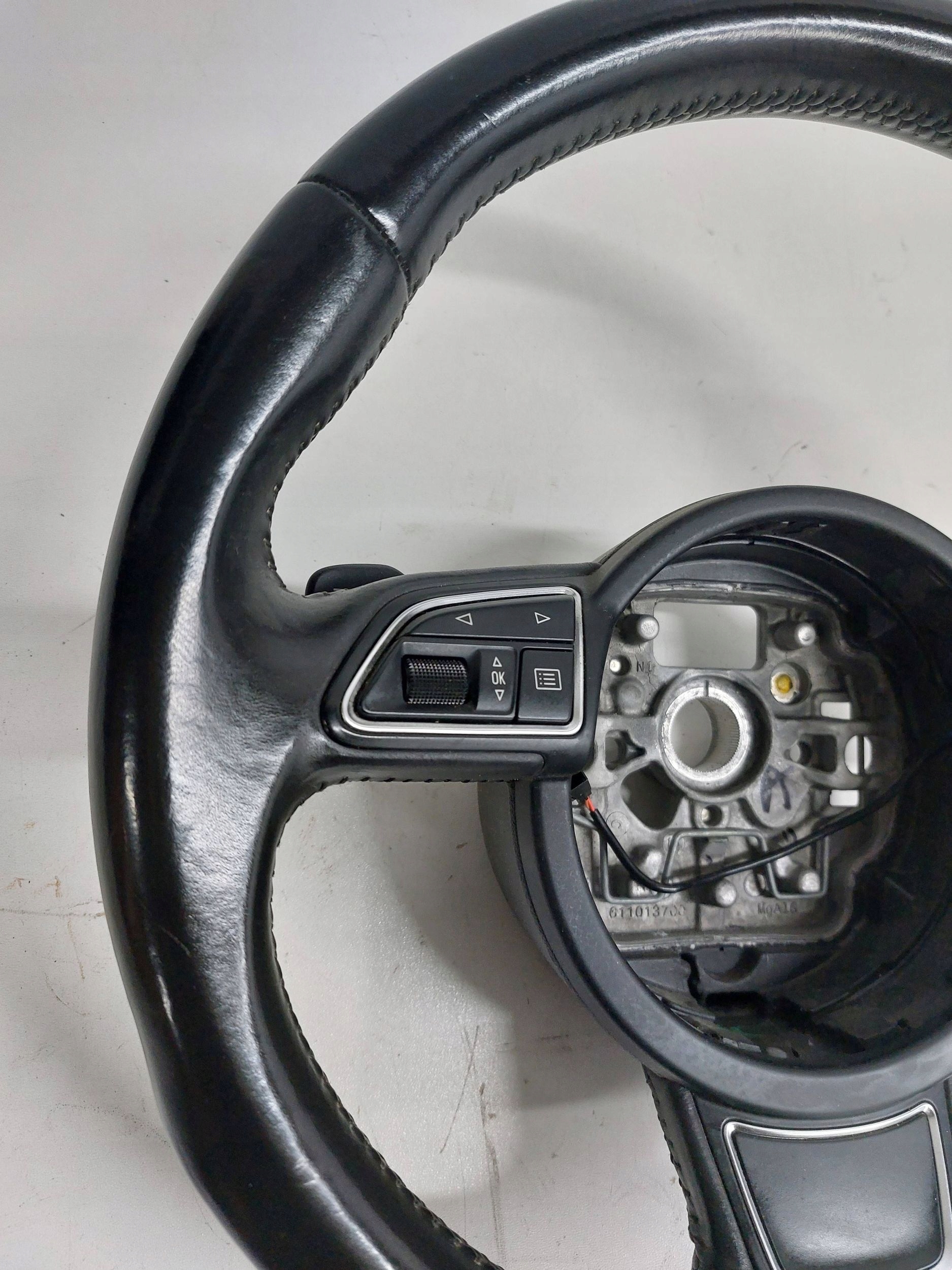 AUDI A1 A6 A7 C7 4G steering wheel, leather with shifting 4G0419091G