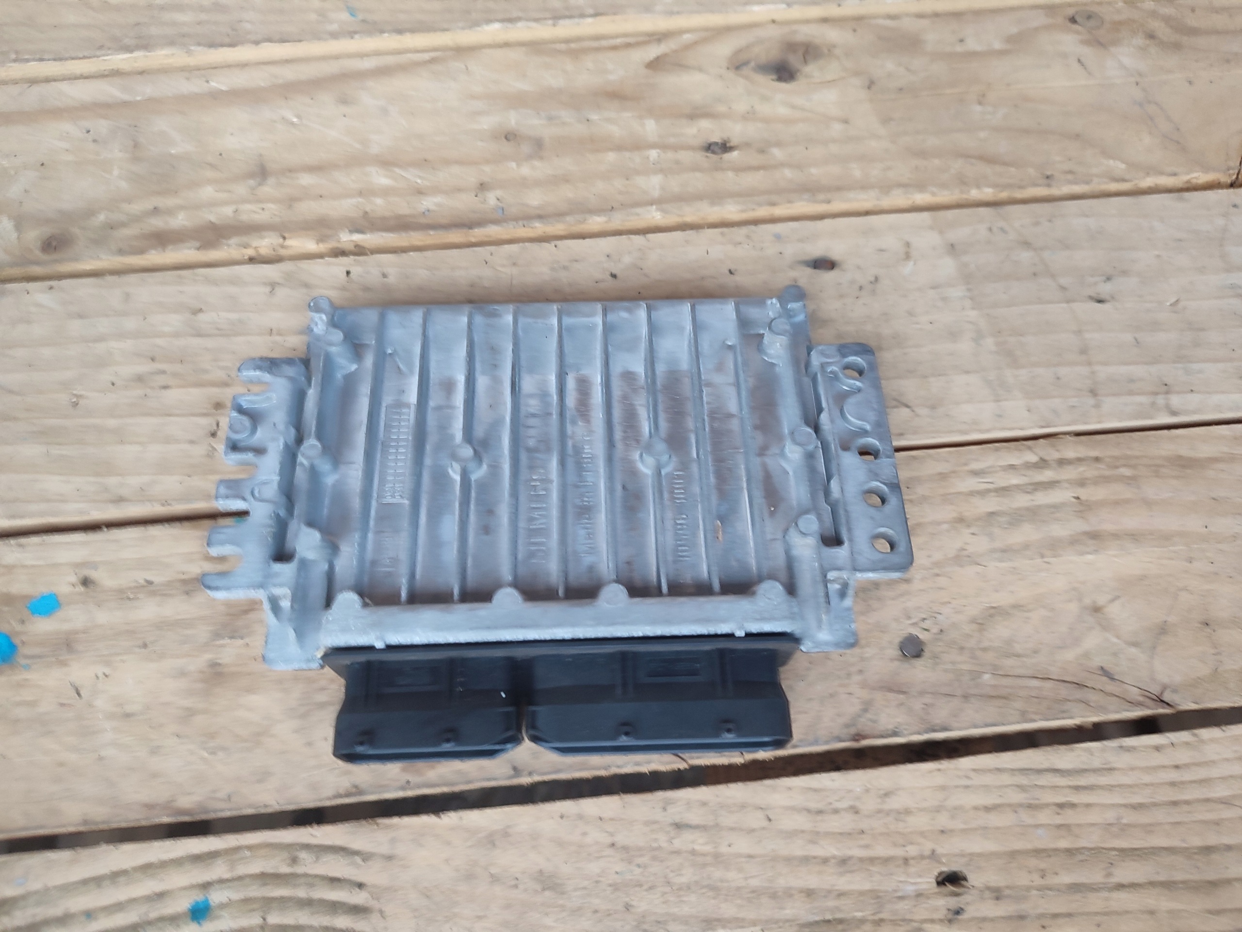 unité de commande électronique uce moteur MINI COOPER R50 1.6 7521545
