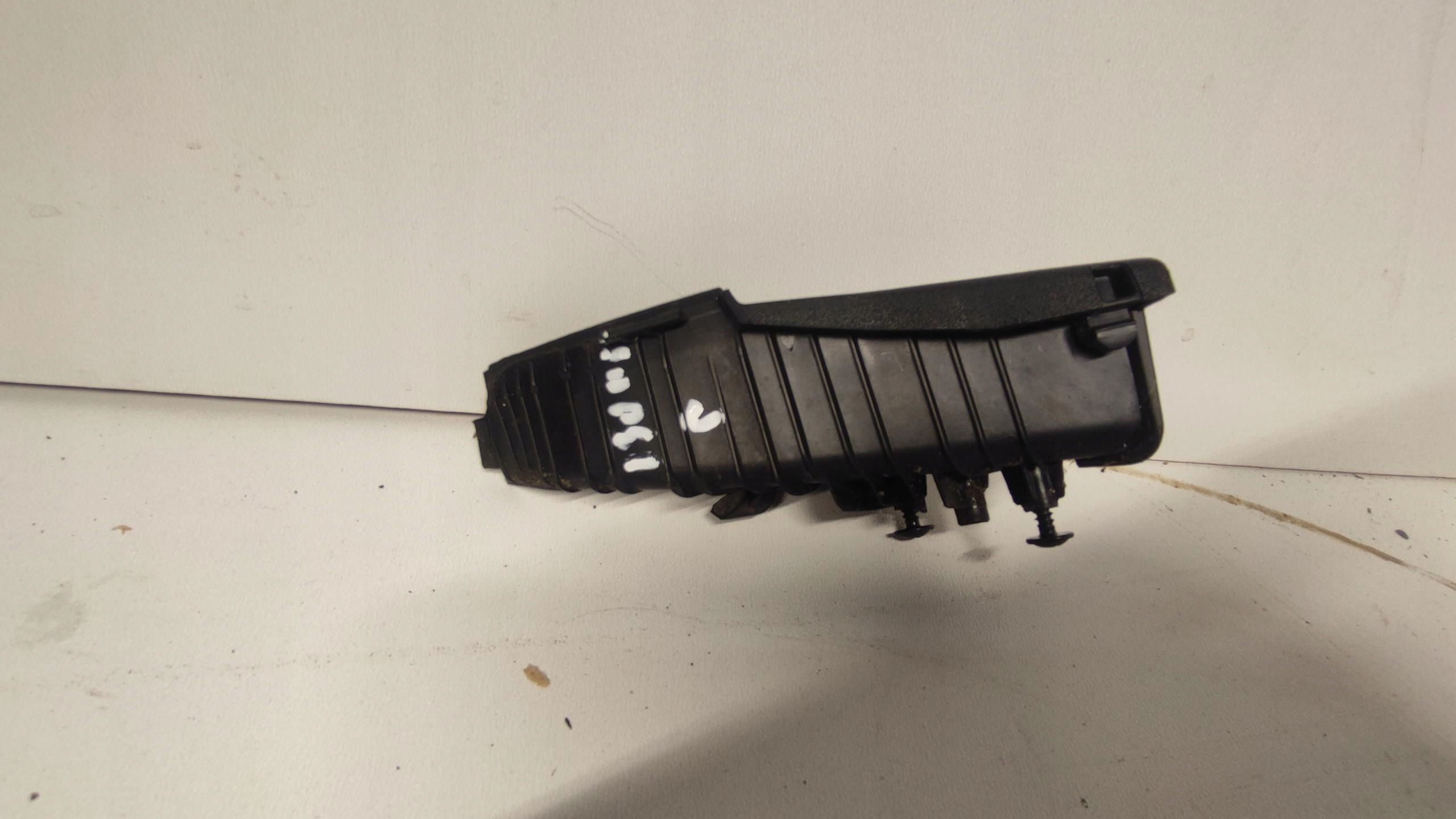 corner under the window right HYUNDAI I30 III 17-24