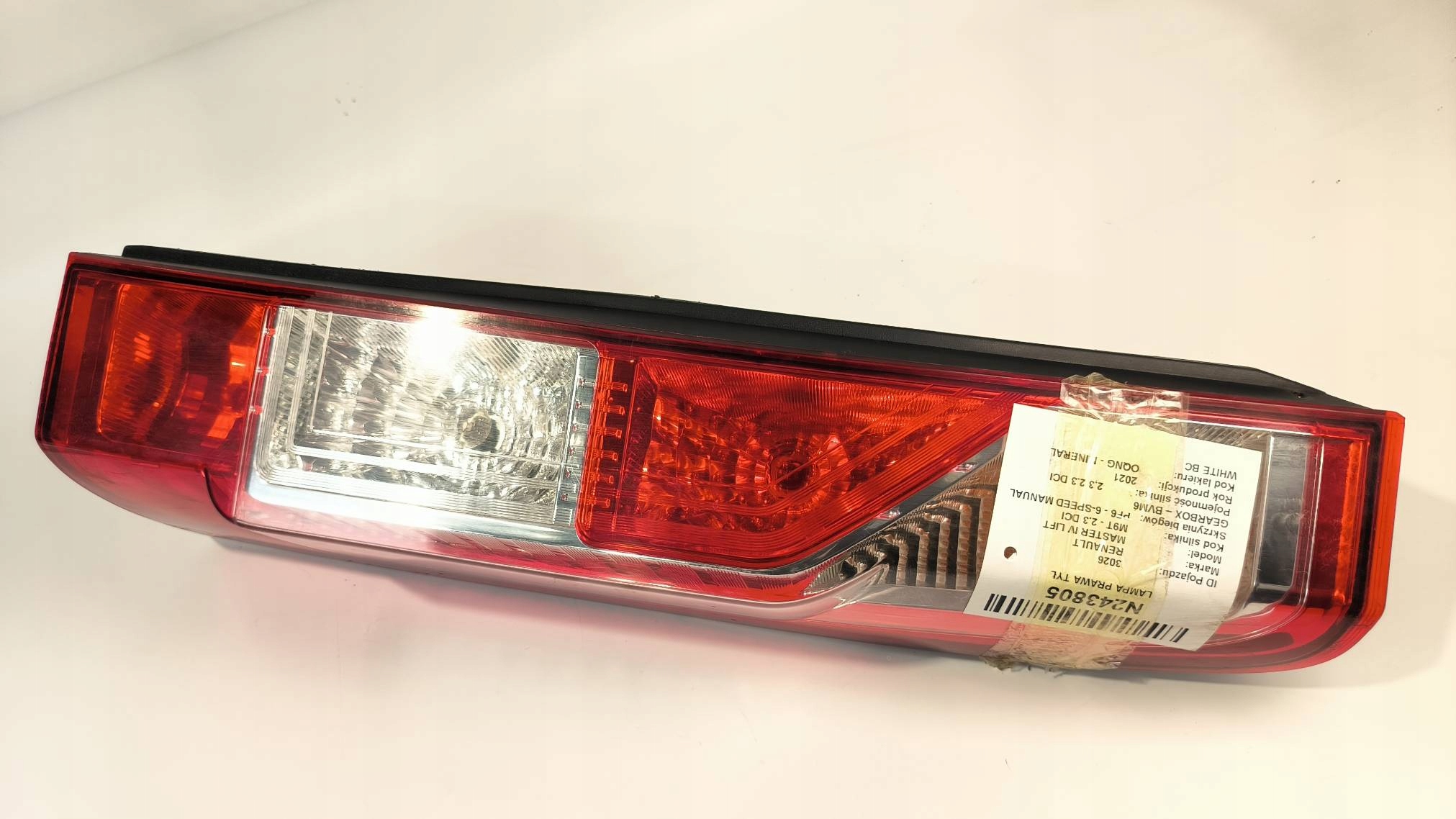 Licht rechts heck RENAULT MASTER IV LIFT