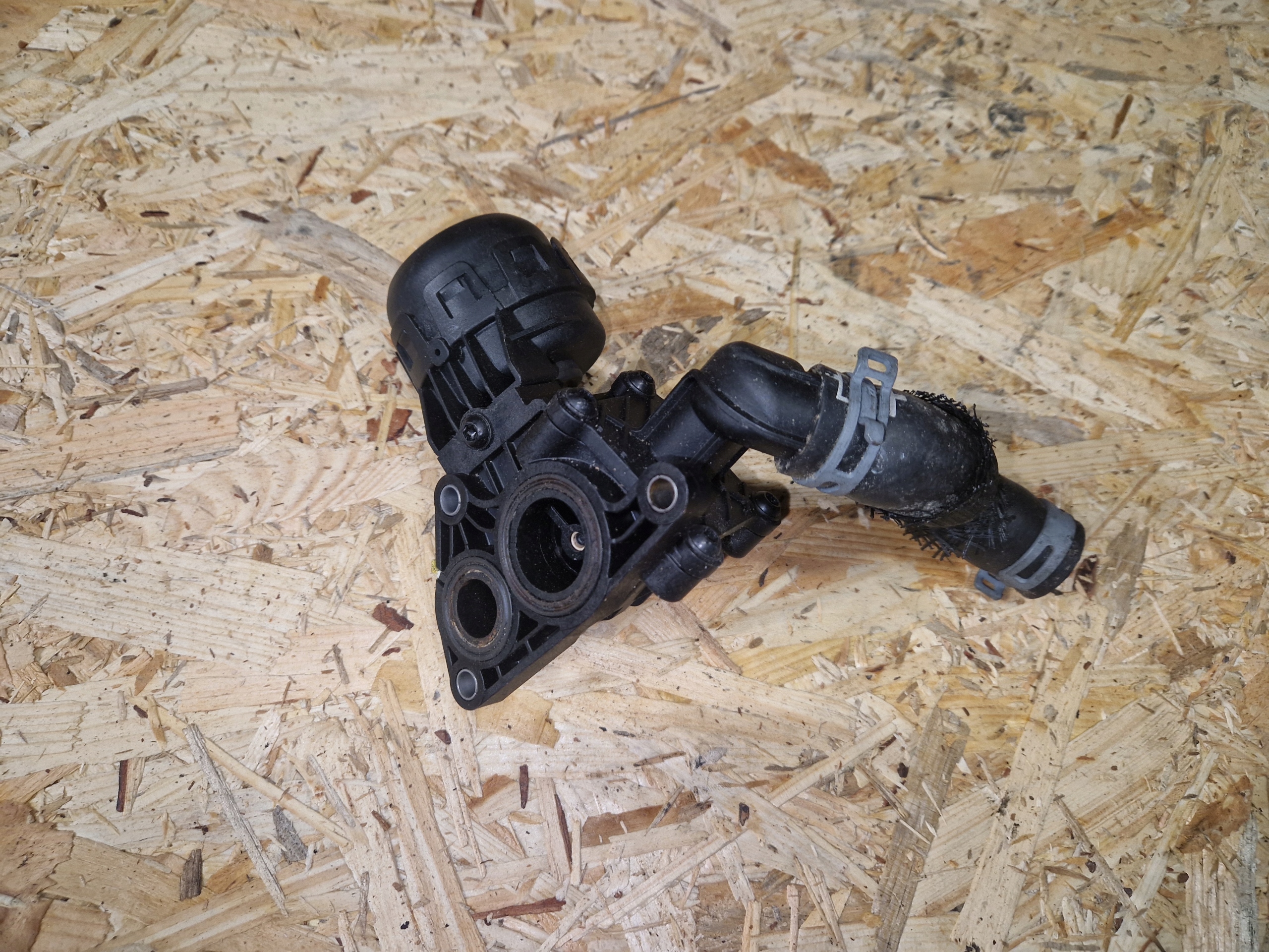 Sensor STERUJACY des Wassers VW AUDI 3.0TDI 059121737AR 059121057N
