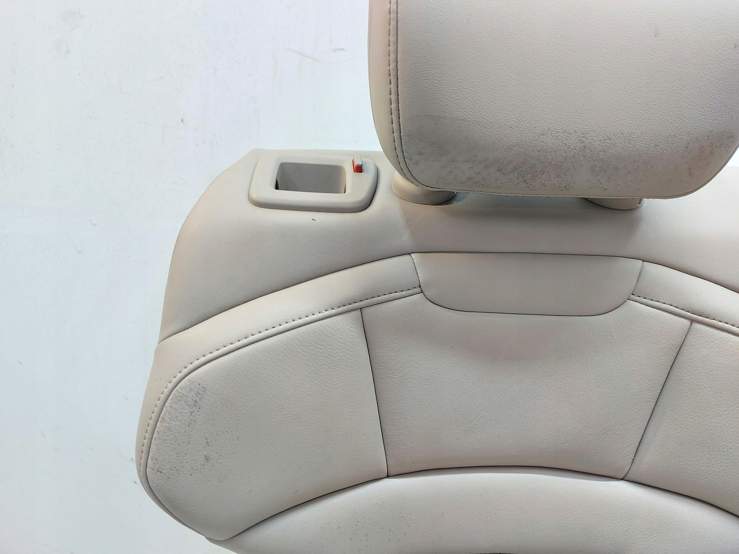 Porsche Taycan 4S 9J1 2021r KANAPY seats front rear part