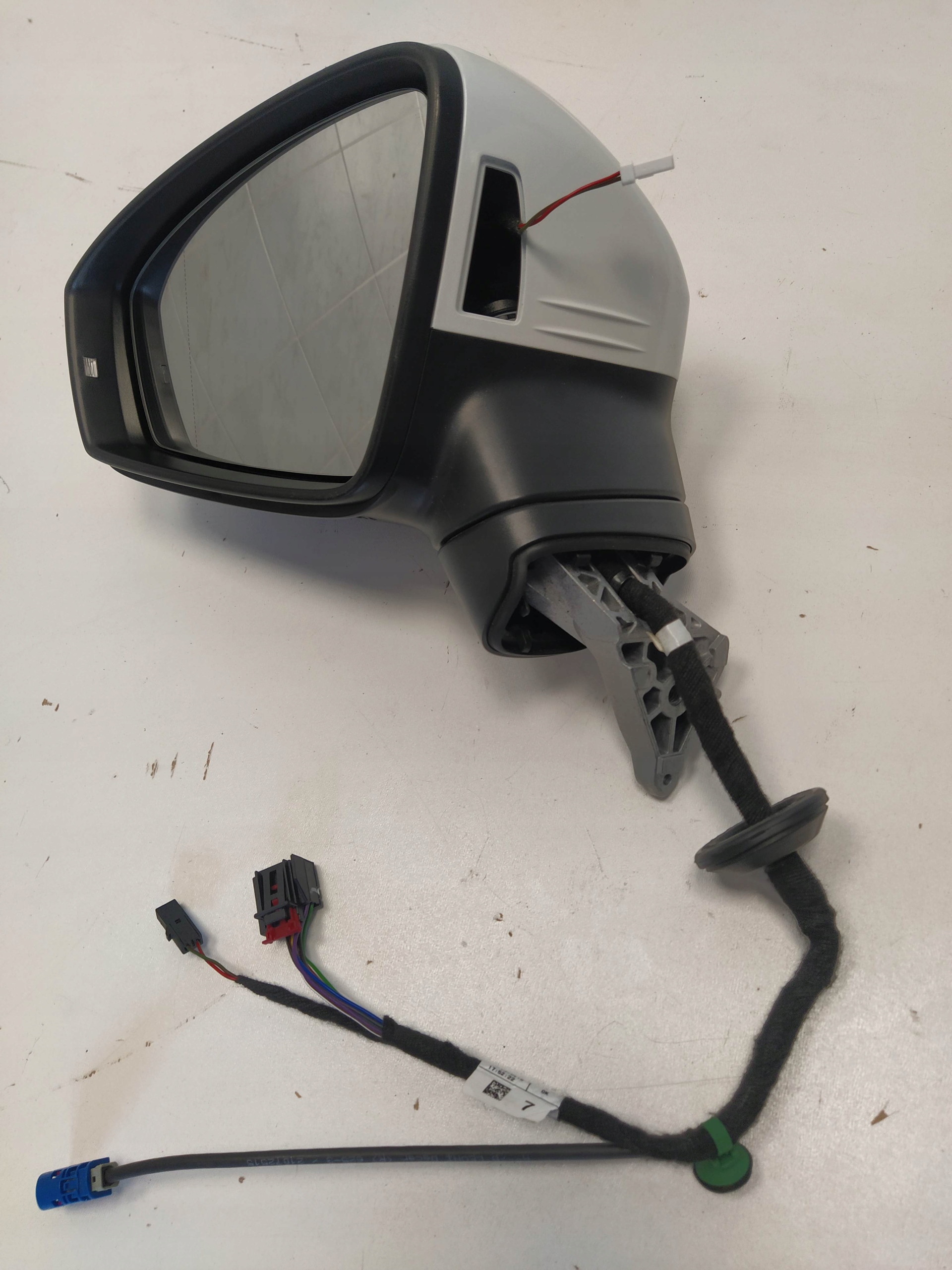 VW TIGUAN II 5NB mirror left front front ASYSTENT KAMERA 9+2+1 PIN
