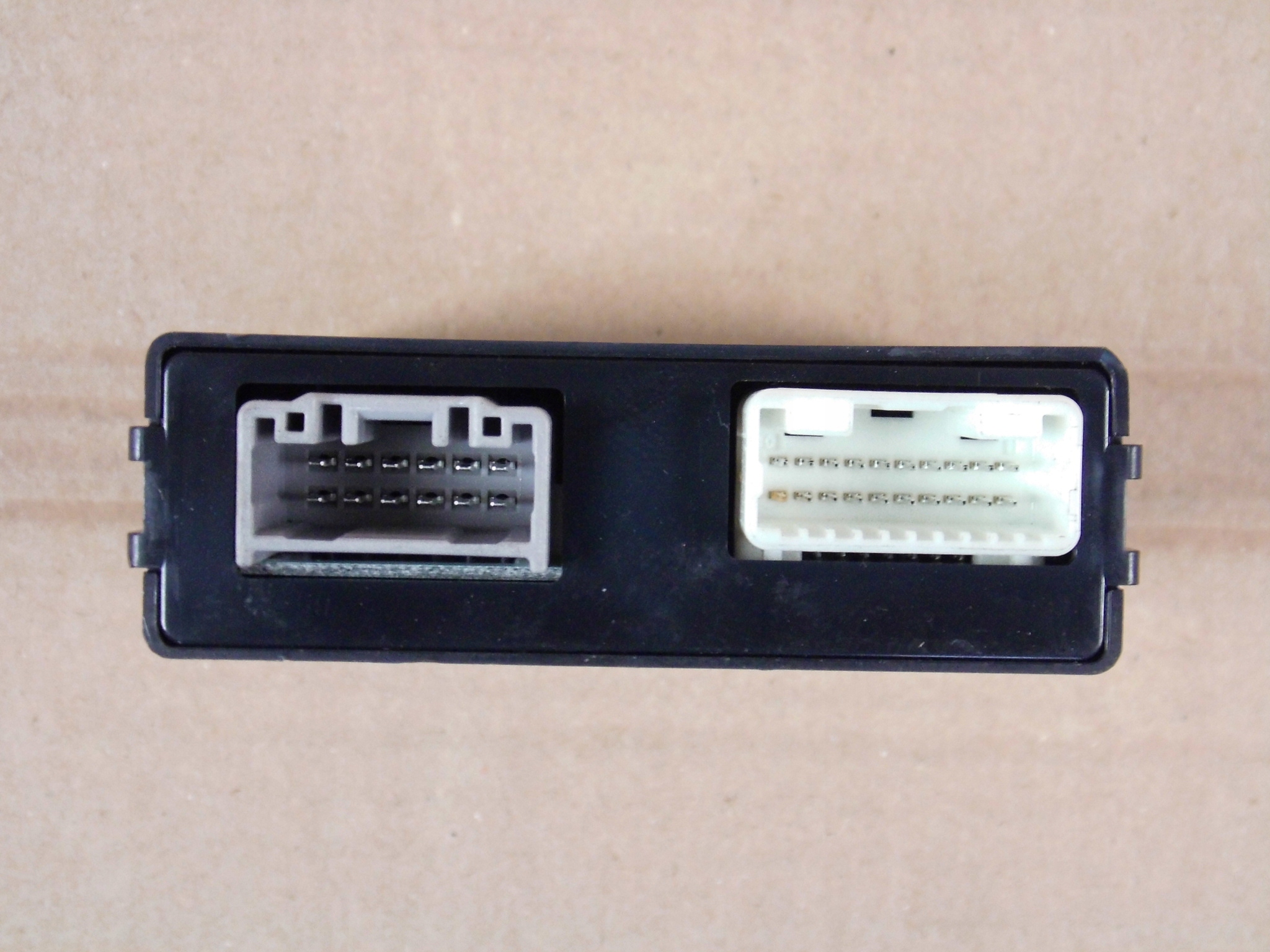 Mitsubishi Outlander III Module Frein 4815A165