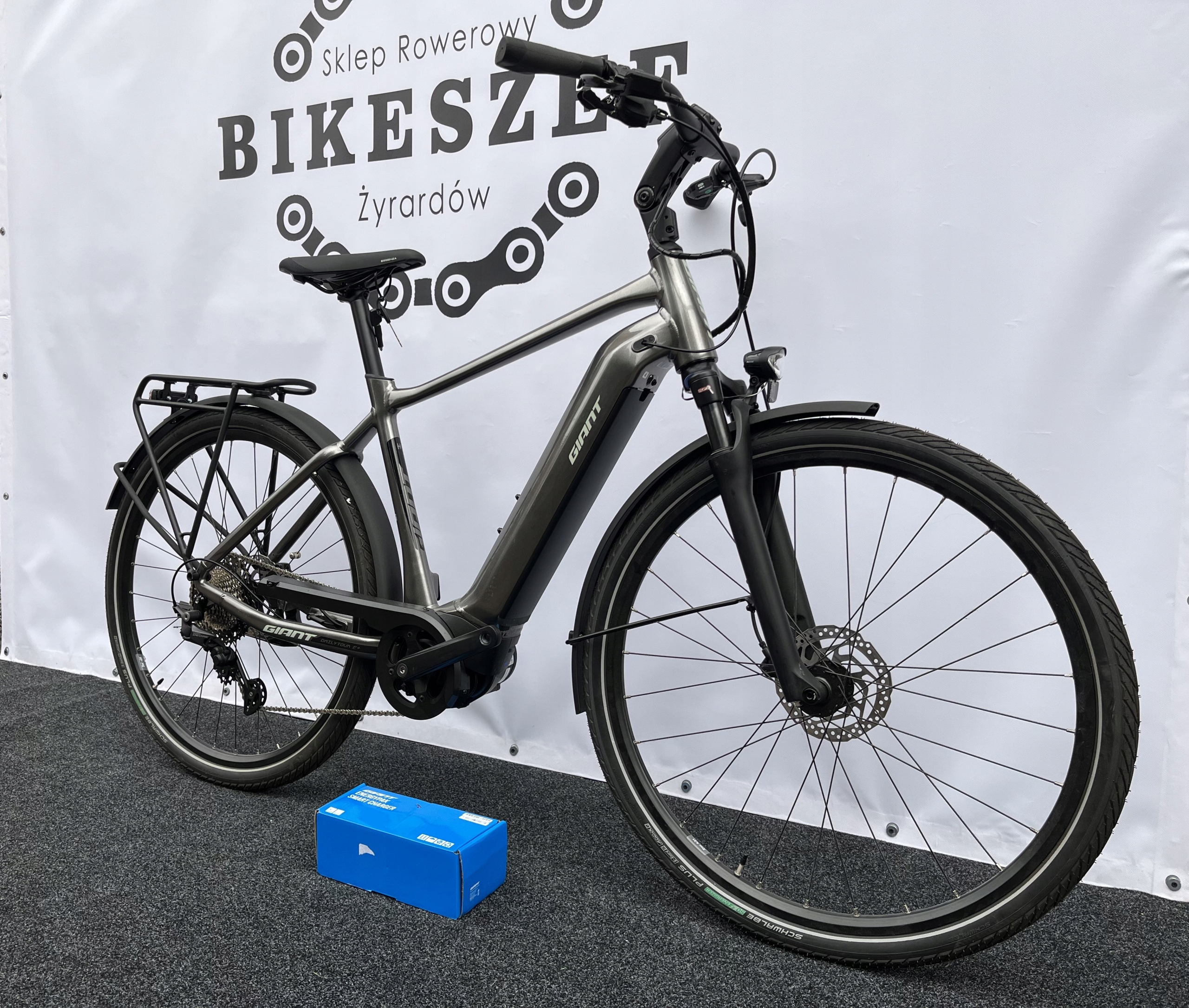 Rower elektryczny Giant Daily Tour E+2 Shimano Deore 70NM 625WH (M)