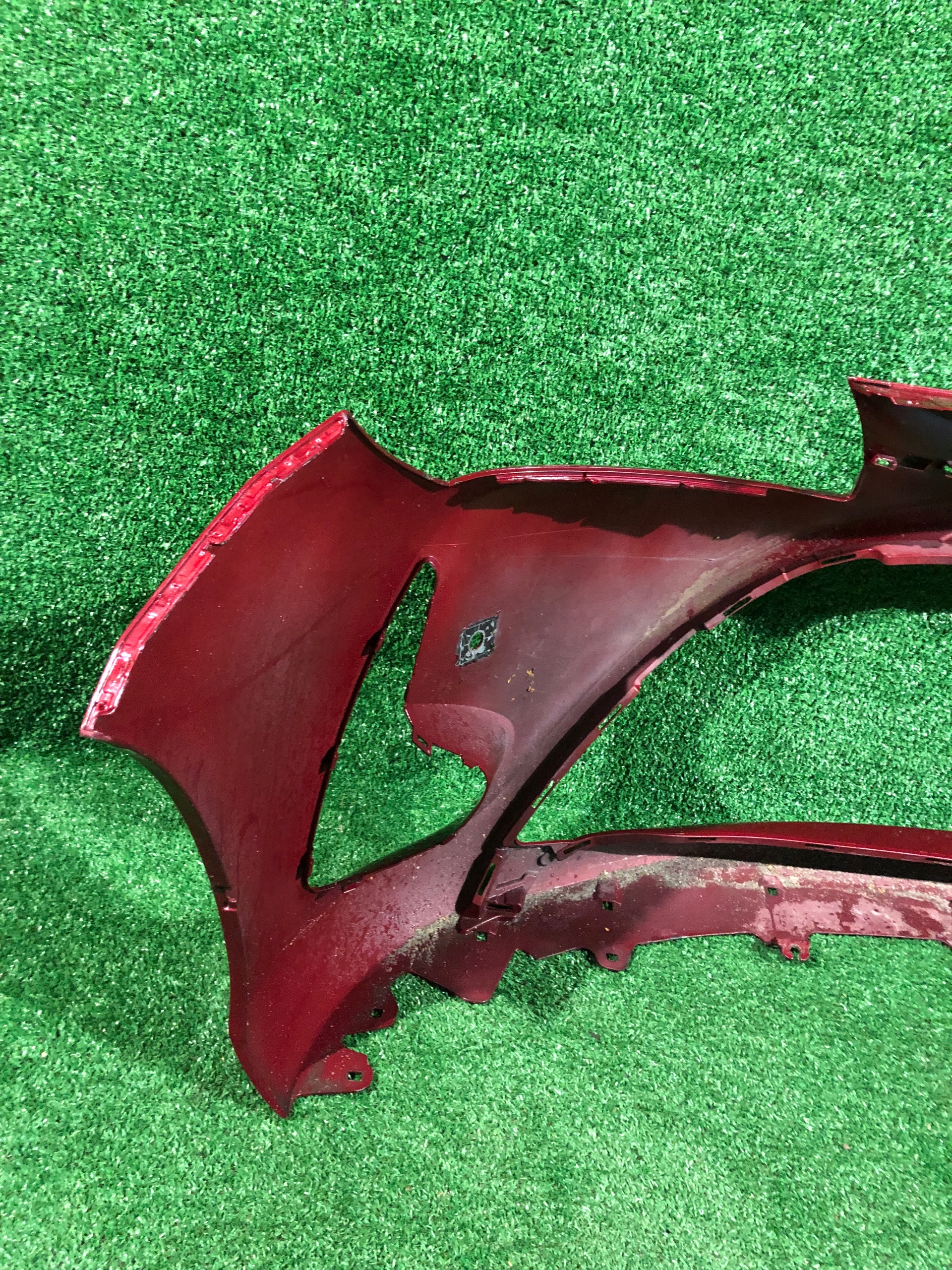 front bumper front TOYOTA YARIS III 17- PDC