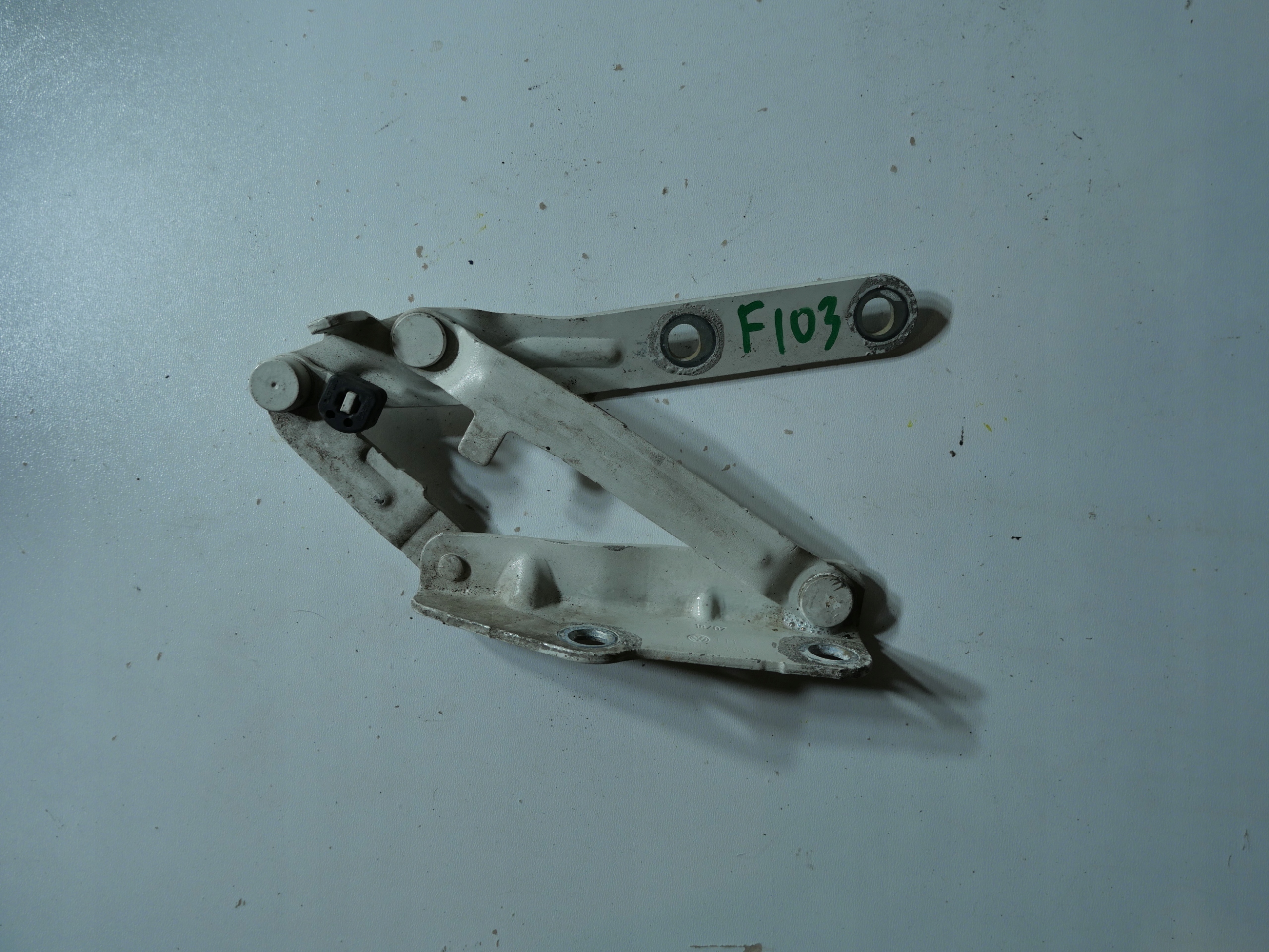 hinge bonnets left VW T5 7H0823301D
