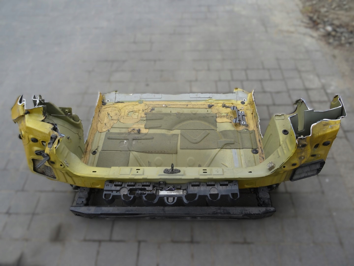 RENAULT CLIO IV 4 PAS TYŁ TYLNY WANNA BELKA RS