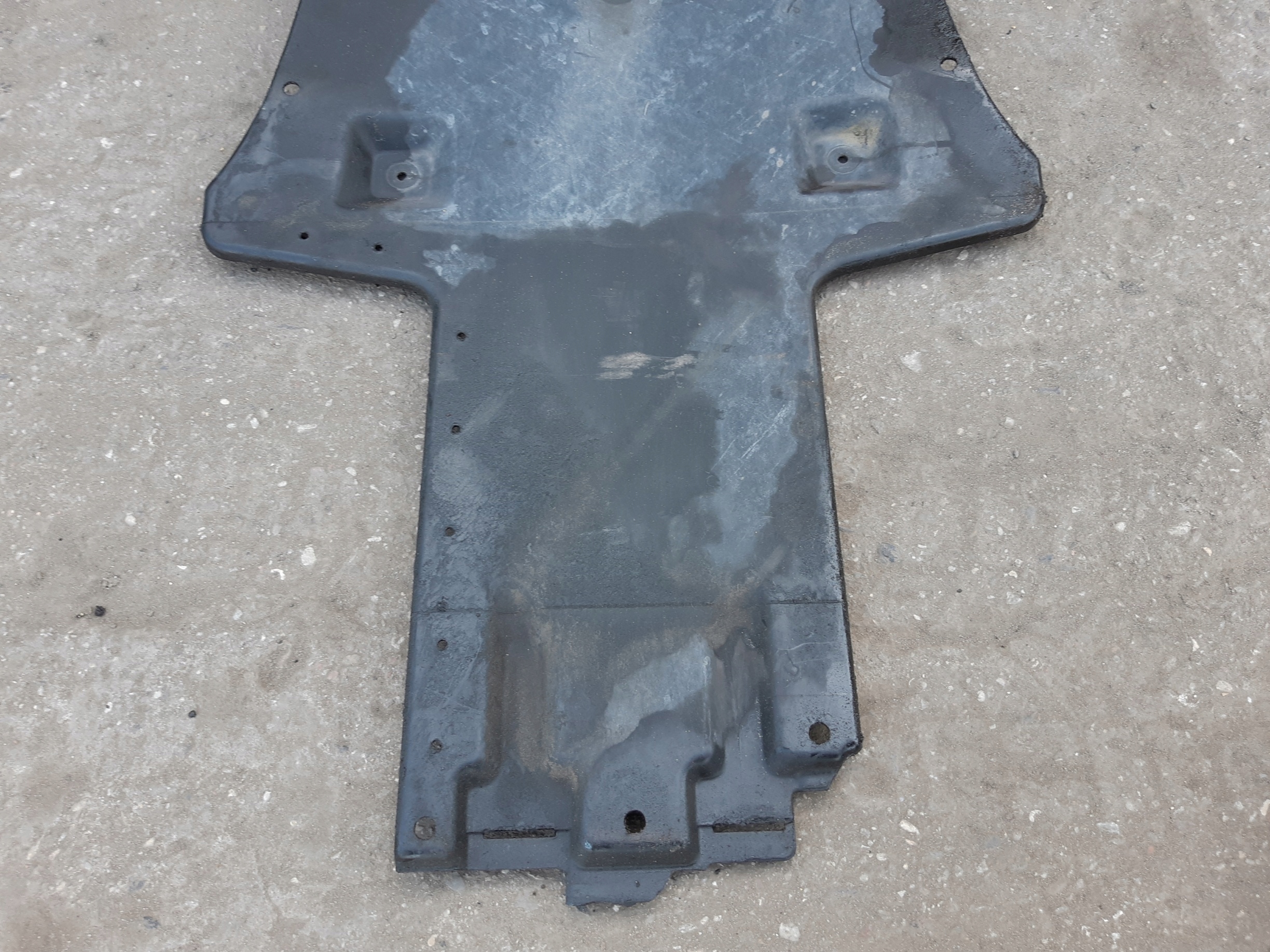 AUDI Q7 4L abdeckung Blende Abdeckung DOL untere unter Getriebe 7L8825231A