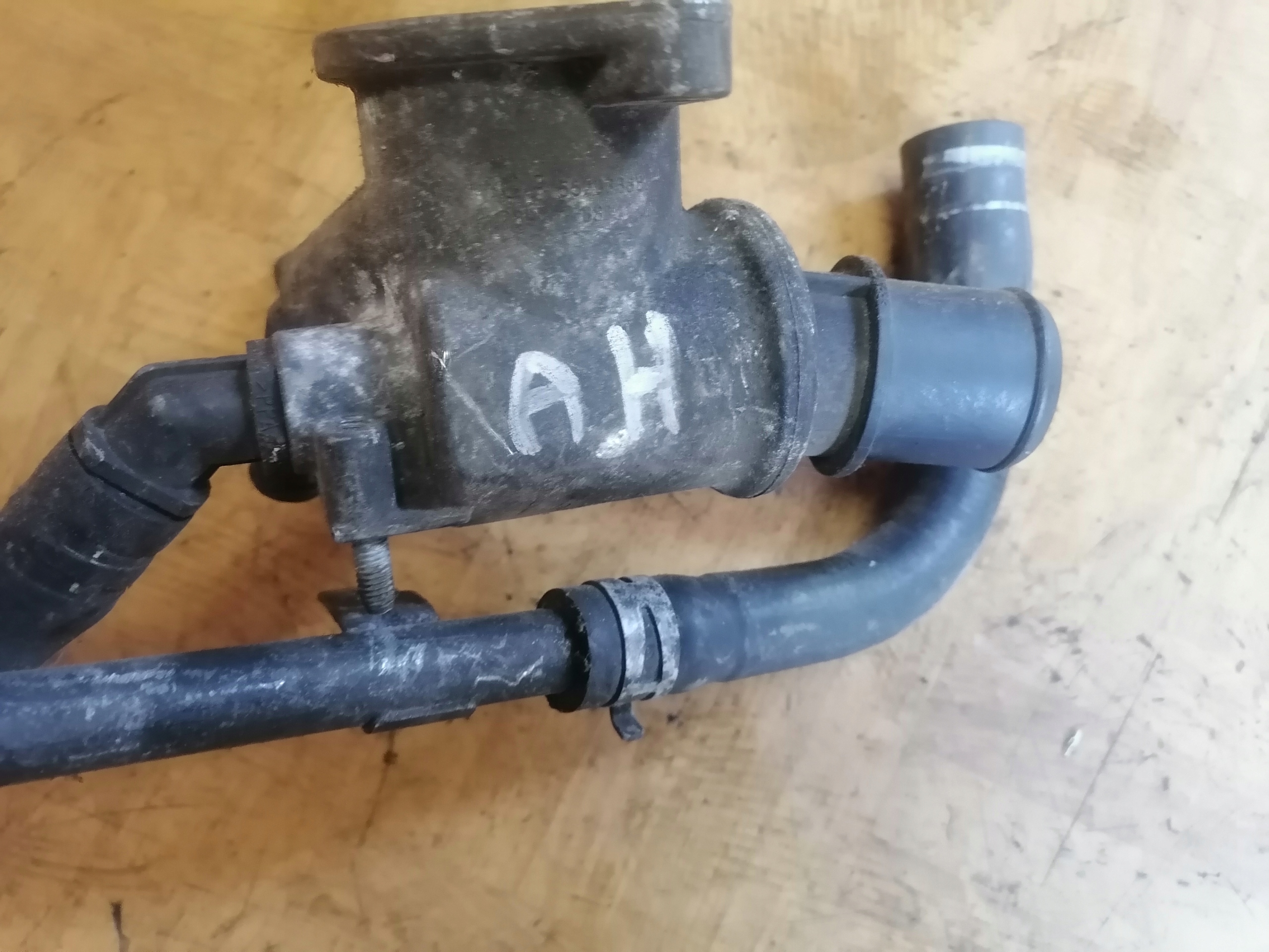 SCATOLA TERMOSTATO OPEL ASTRA III H Z ORUROWANIEM